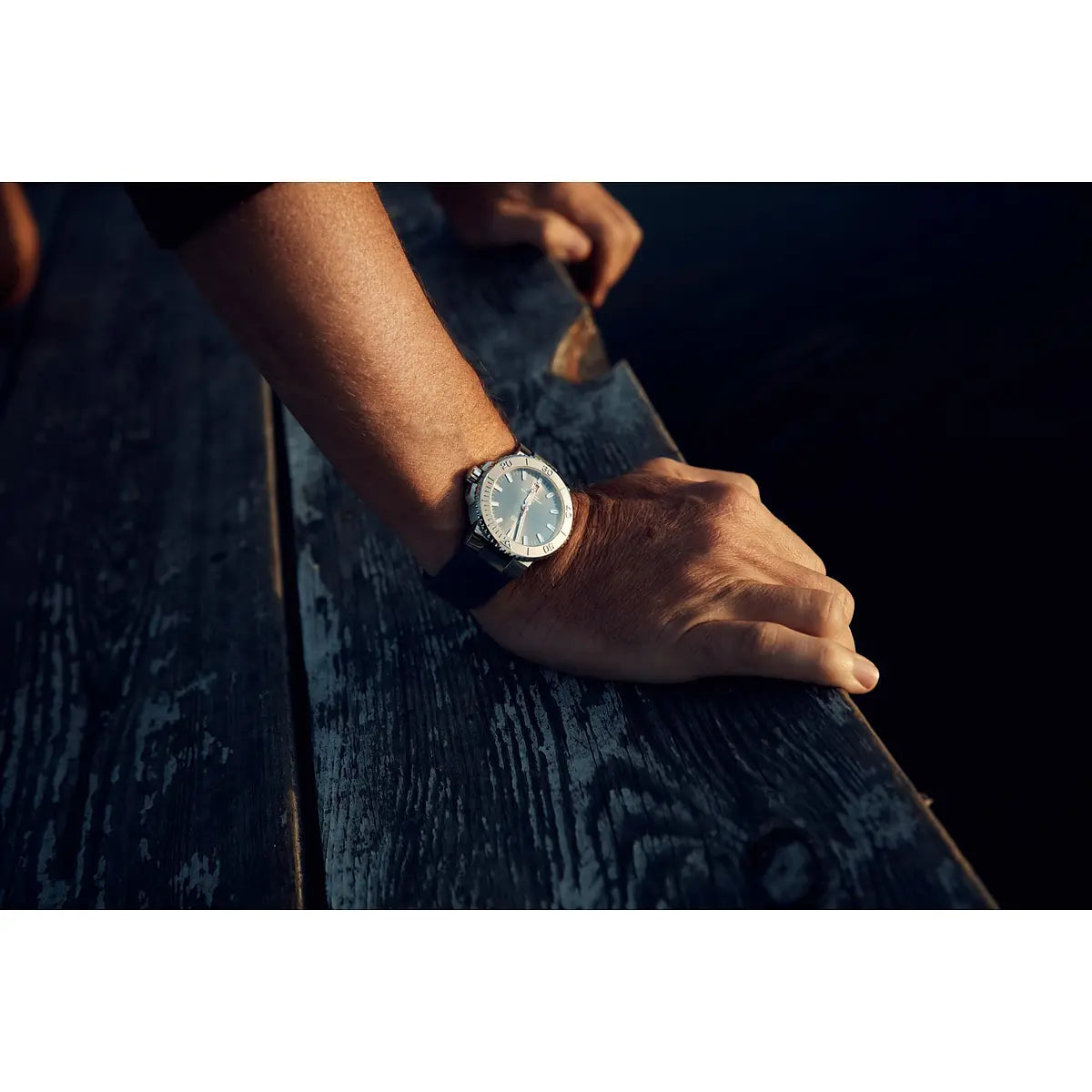 Oris Aquis Date Relief Grigio 01 733 7730 4153-07 4 24 63Eb