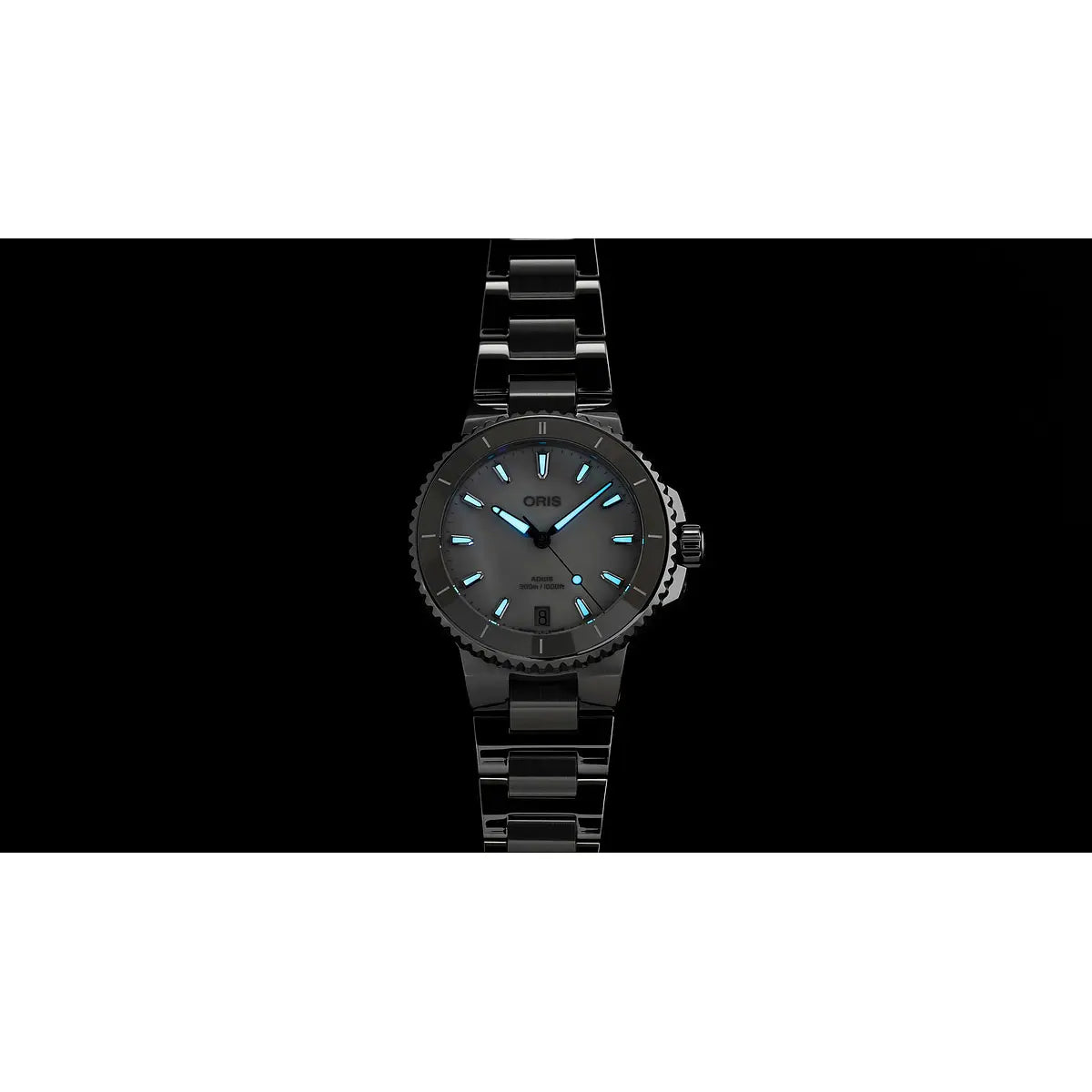 Oris Aquis Date Bianco 01 733 7792 4151-07 8 19 05P
