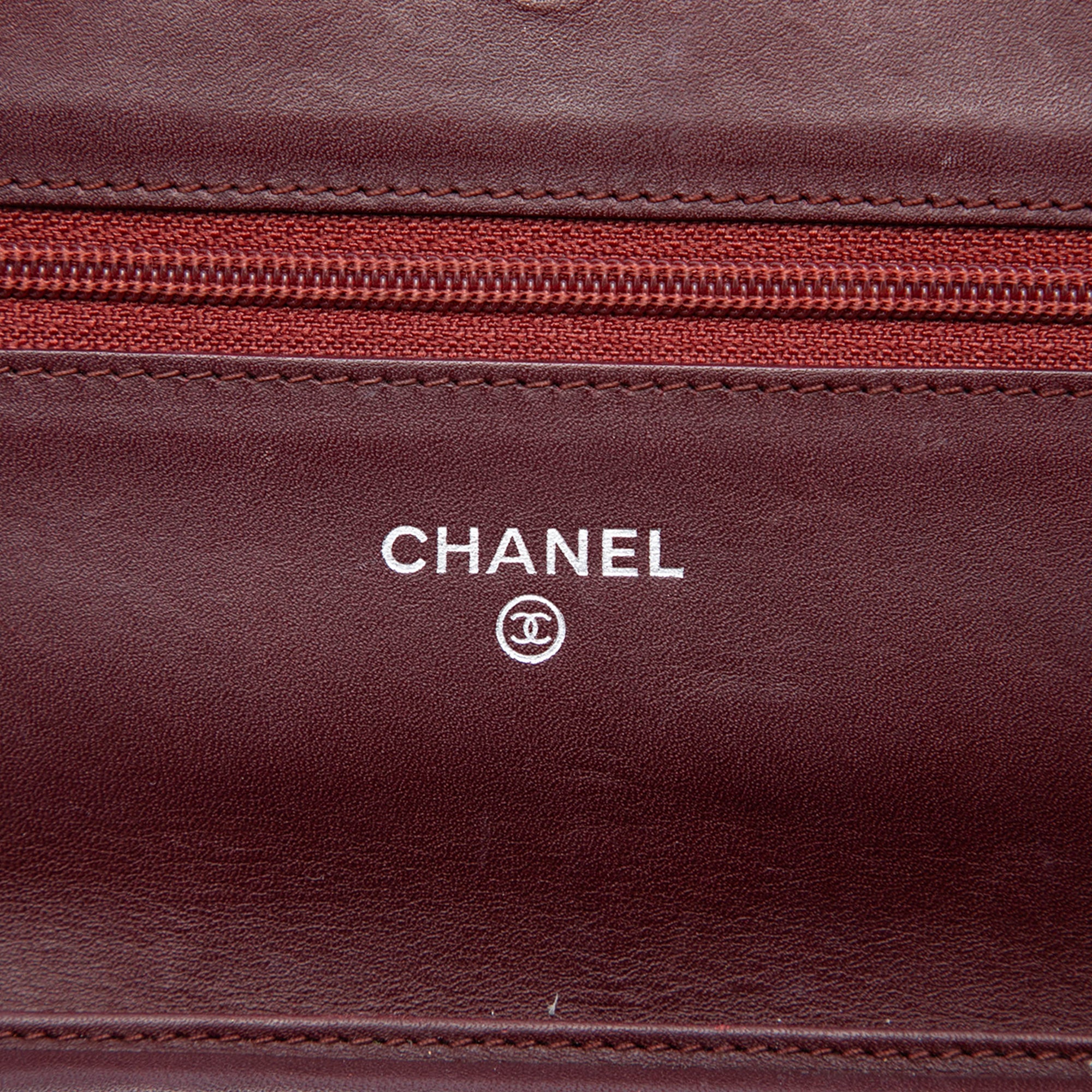 Chanel CC Caviar Wallet on Chain