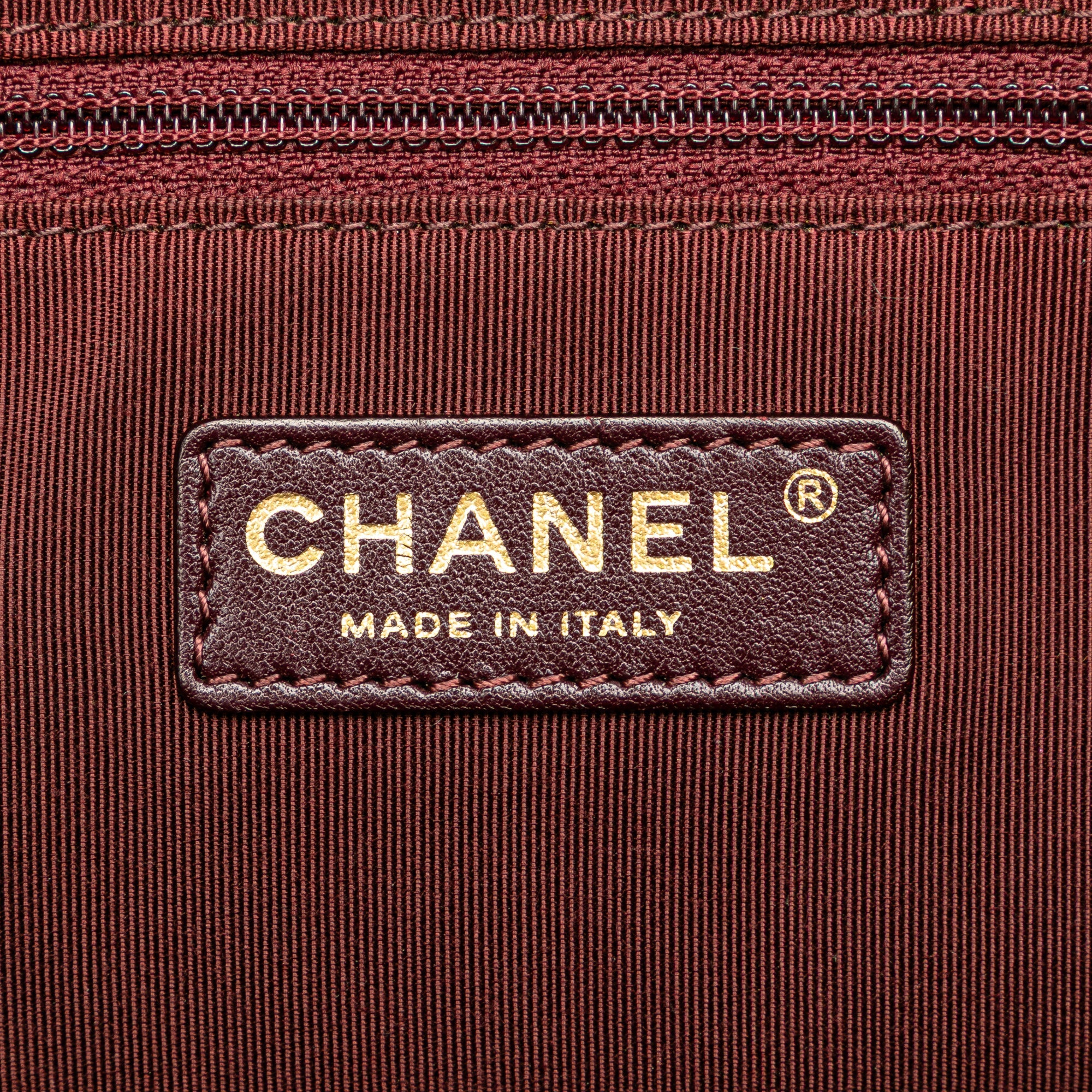 Chanel CC Chevron Cuir d’agneau Camera Sac bandoulière