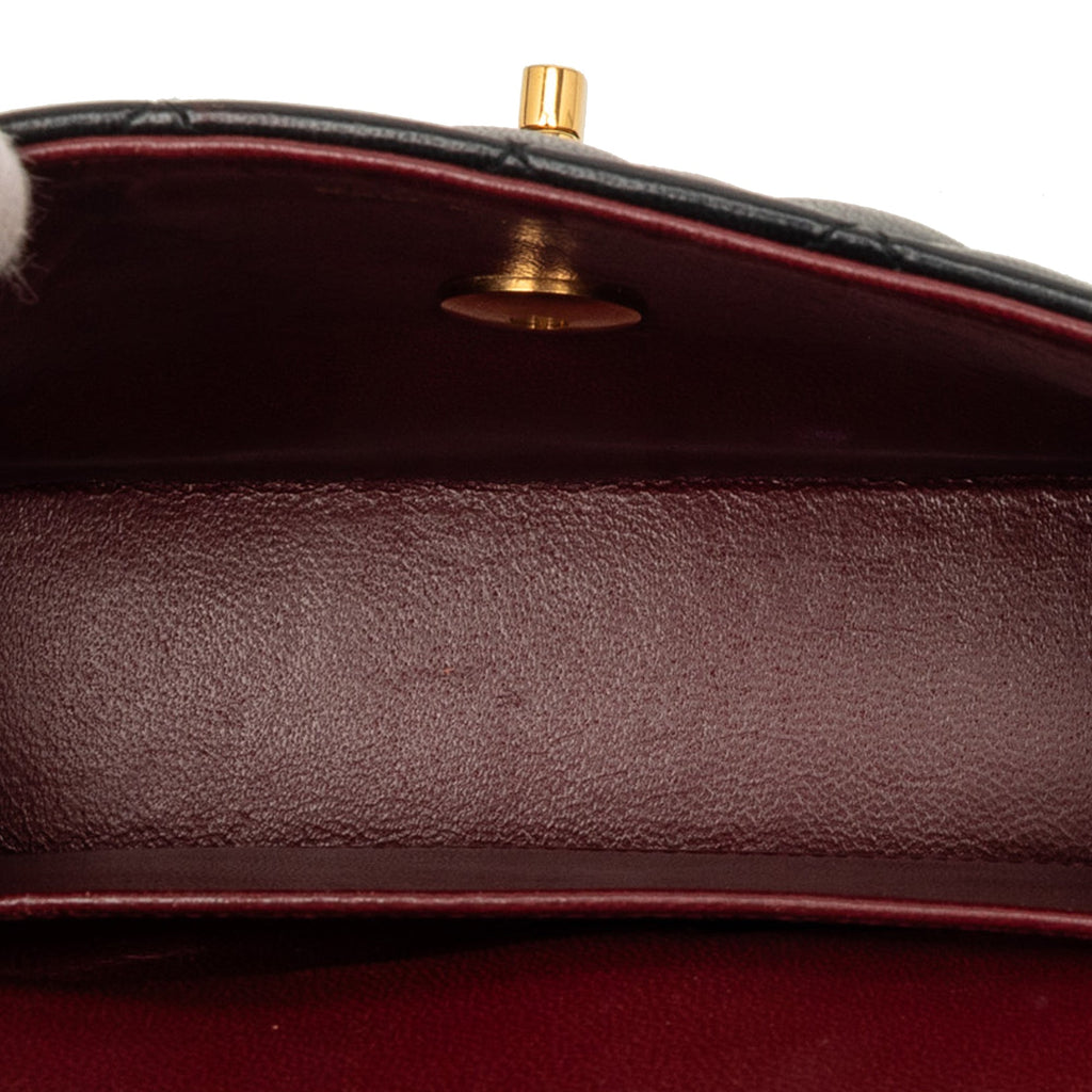 Chanel Mini CC Matelassé Cuir d’agneau Simple rabat