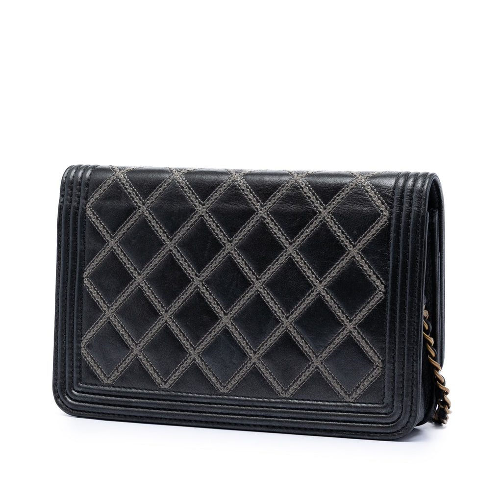 Chanel Matelassé Cuir d’agneau Double Stitch Boy Wallet on Chain