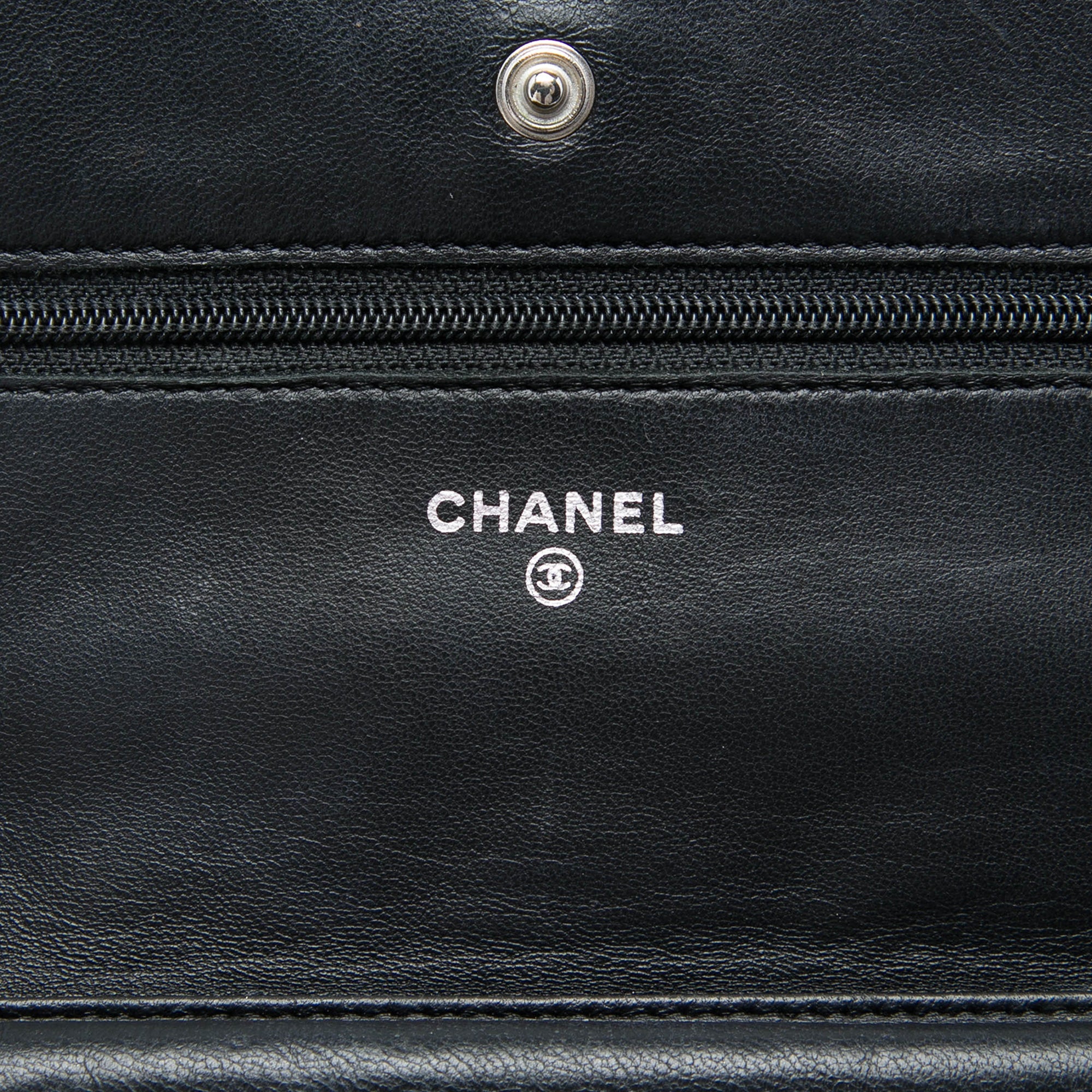 Chanel CC Matelassé Cuir d’agneau Wallet on Chain