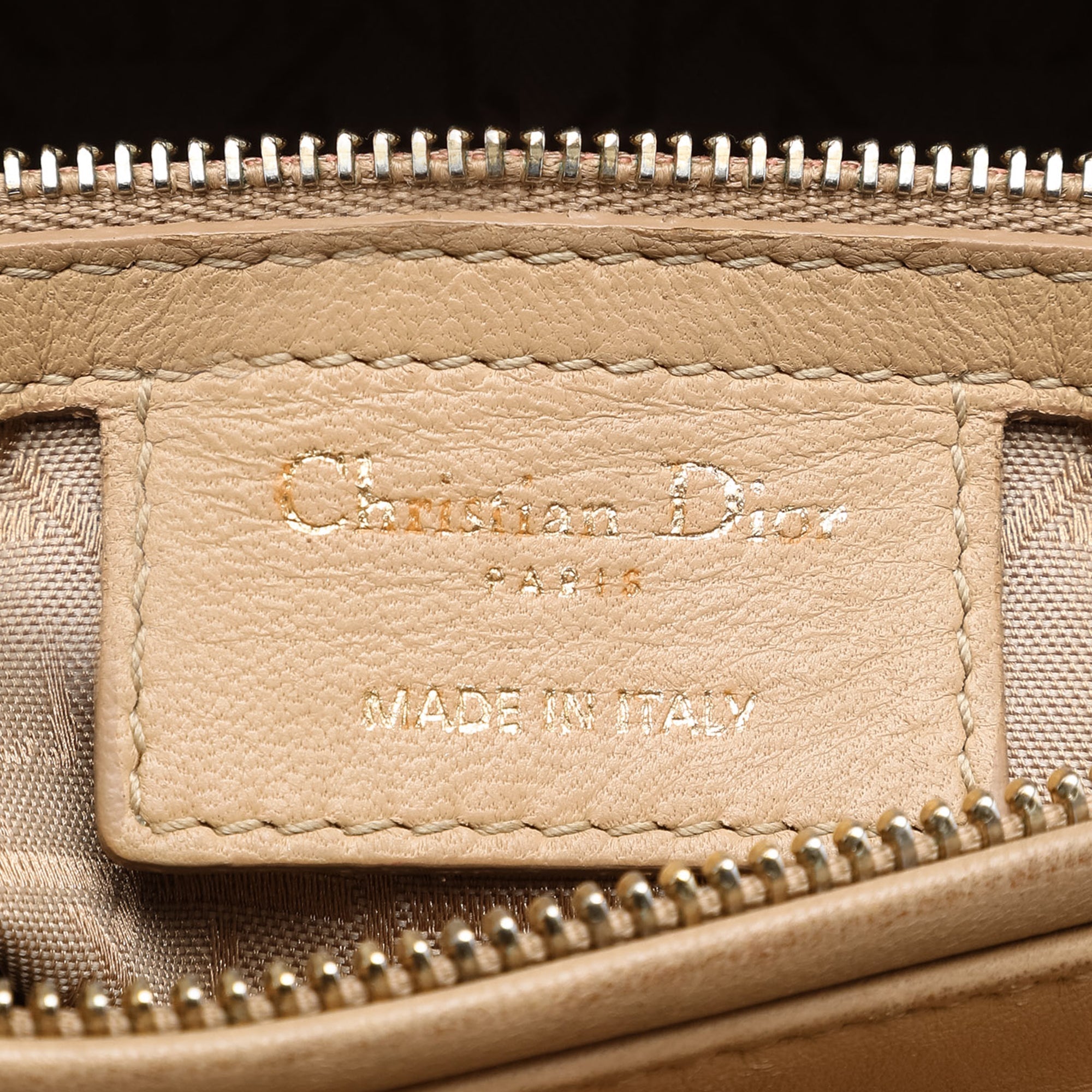 Dior Large Cuir d’agneau Cannage Lady Dior
