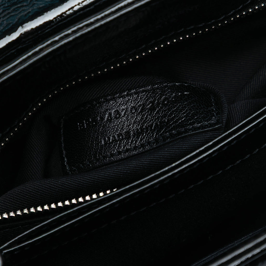 Saint Laurent Toy Matelasse Cuir verni Monogram LouLou Sac porté croisé