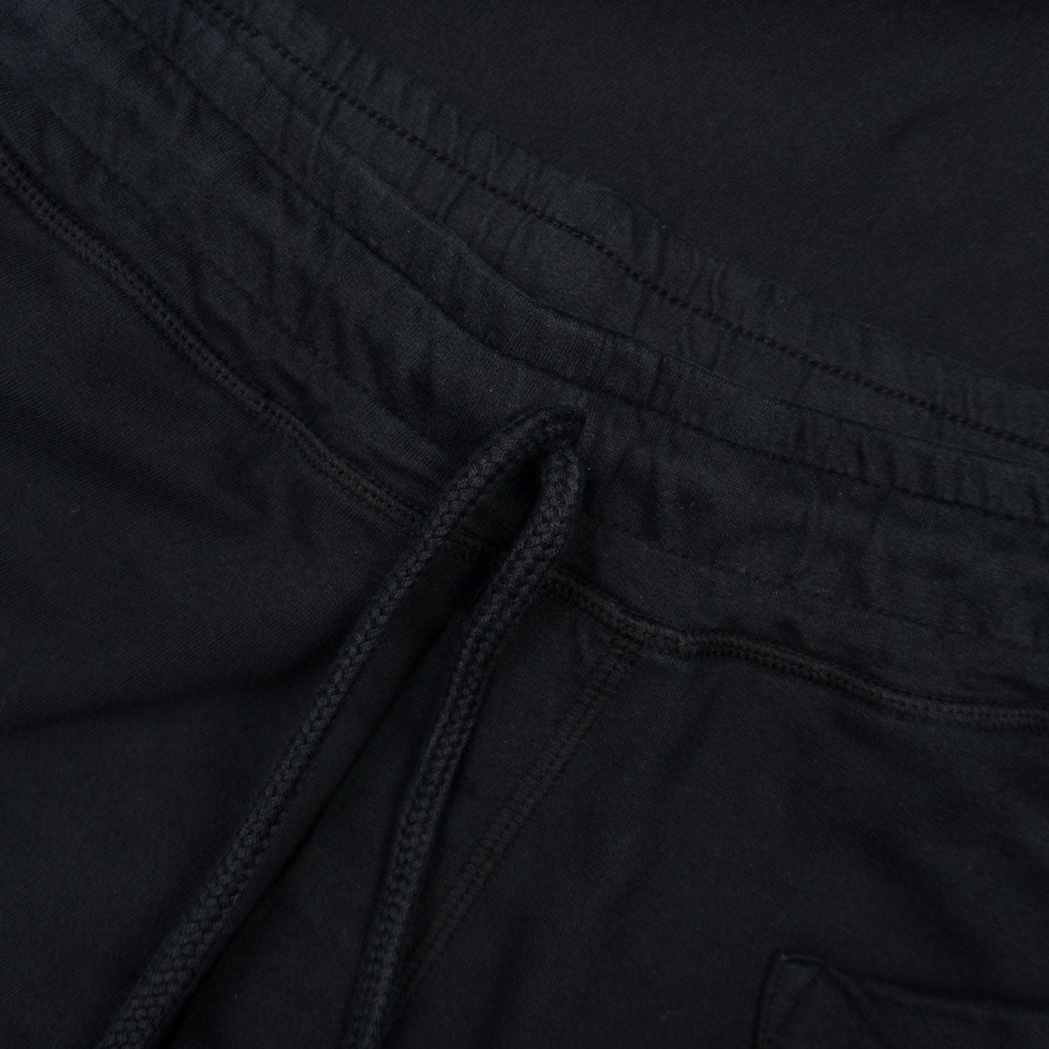 Cp Company 133A Light Fleece High Lens Joggers In Black