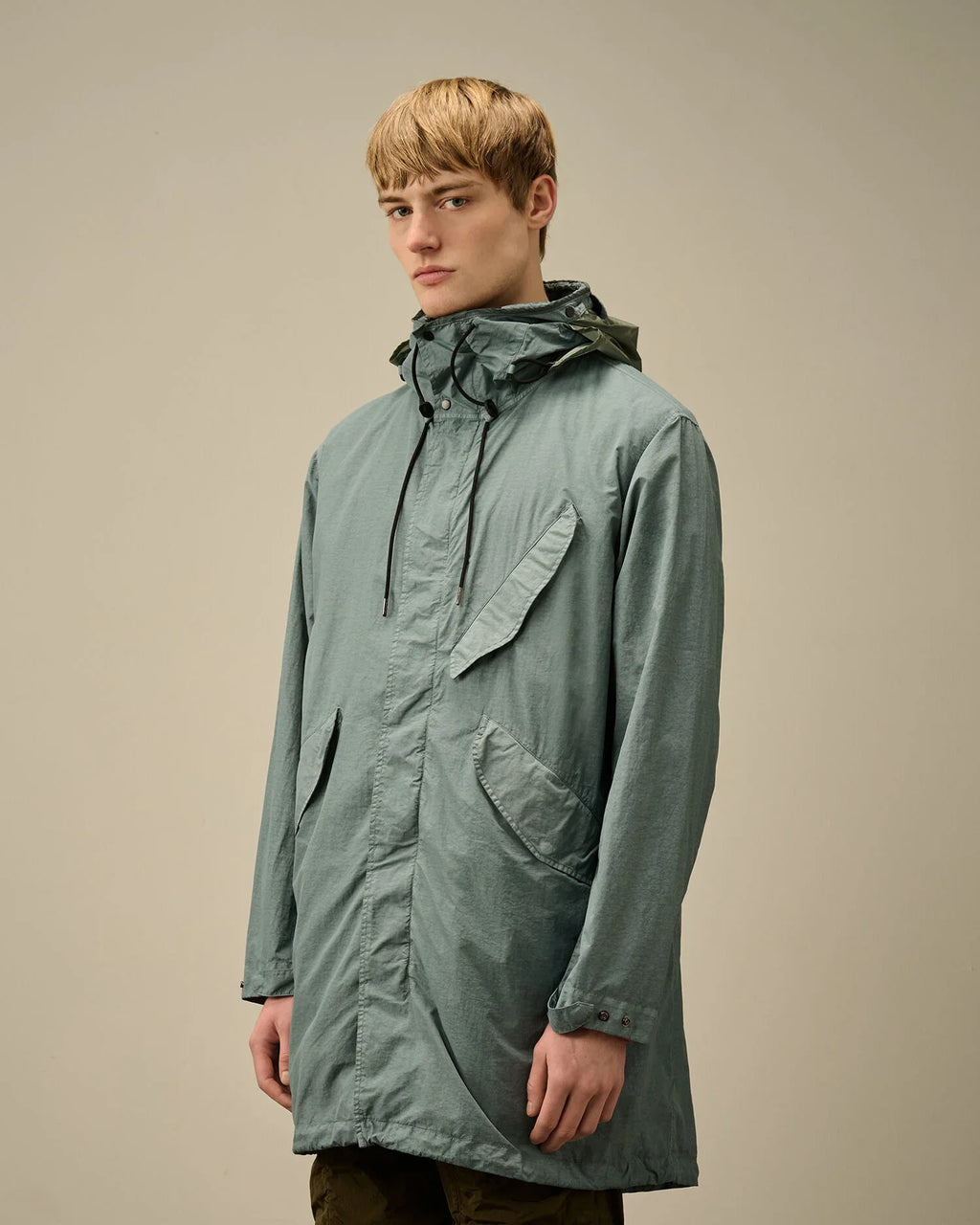 Cp Company Flatt Nylon Fishtail Goggle Parka Jacket In Stormy Weather