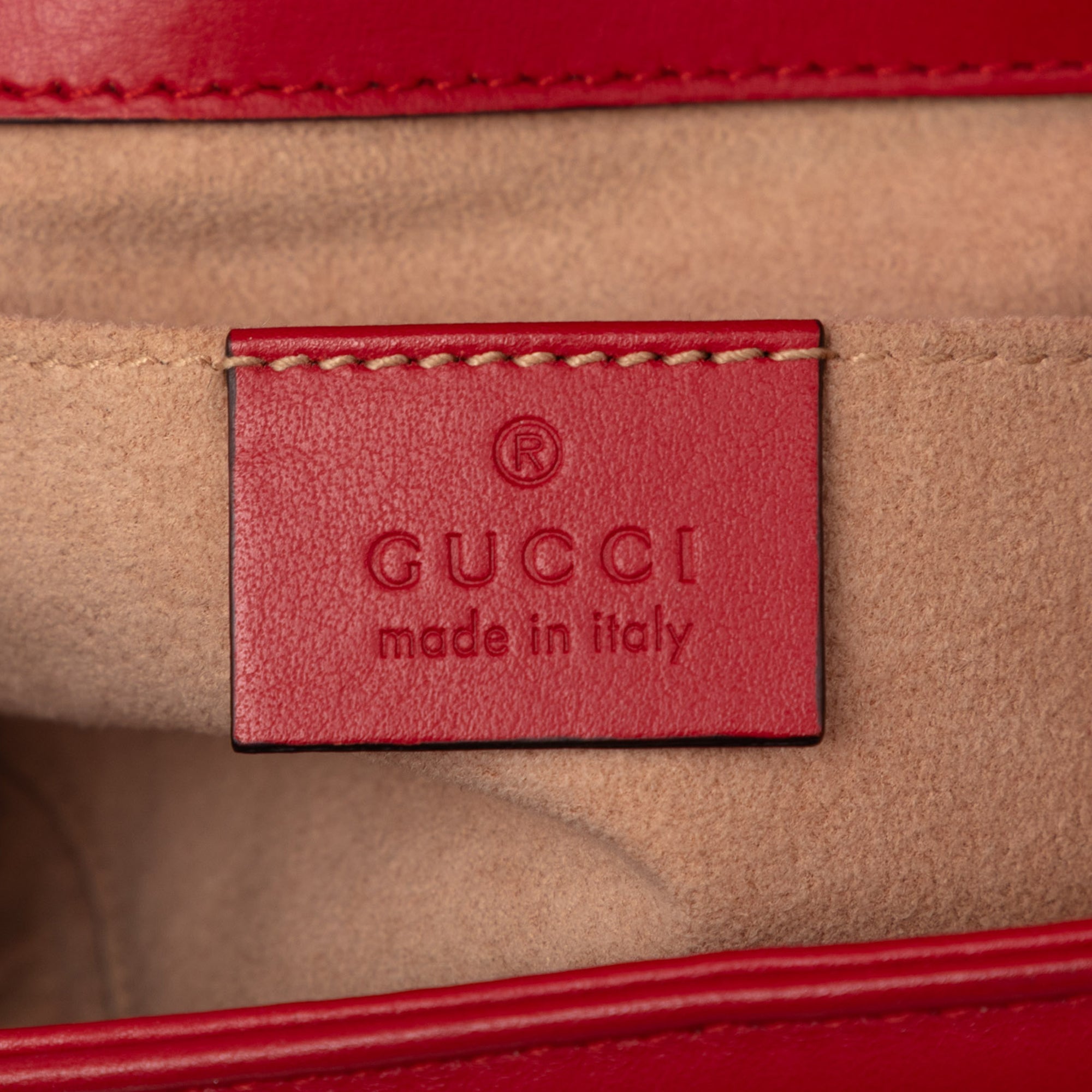 Gucci Small GG Marmont Matelasse Cuir de veau Sac bandoulière