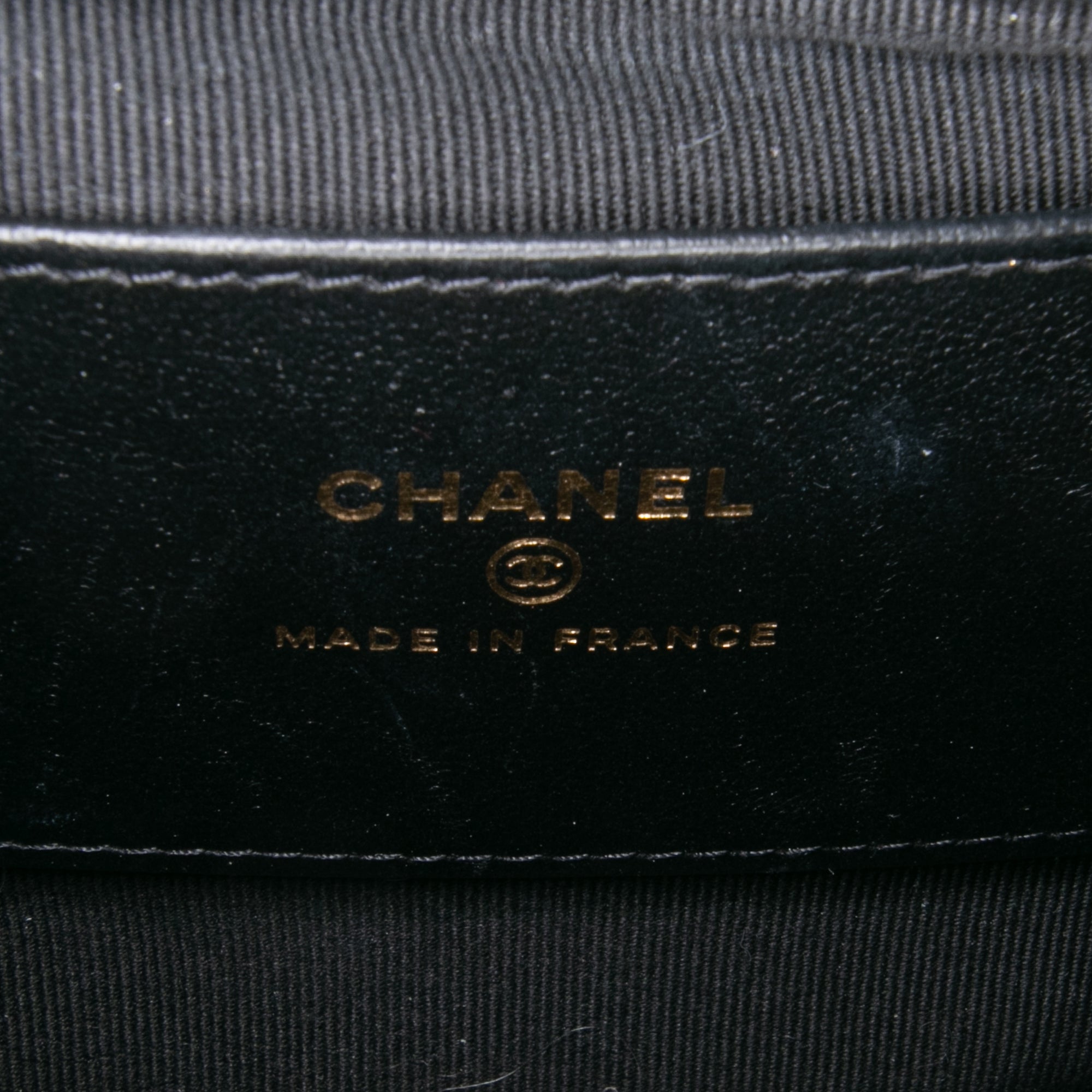Chanel CC Matelassé Cuir d’agneau Half Moon anse supérieure à rabat