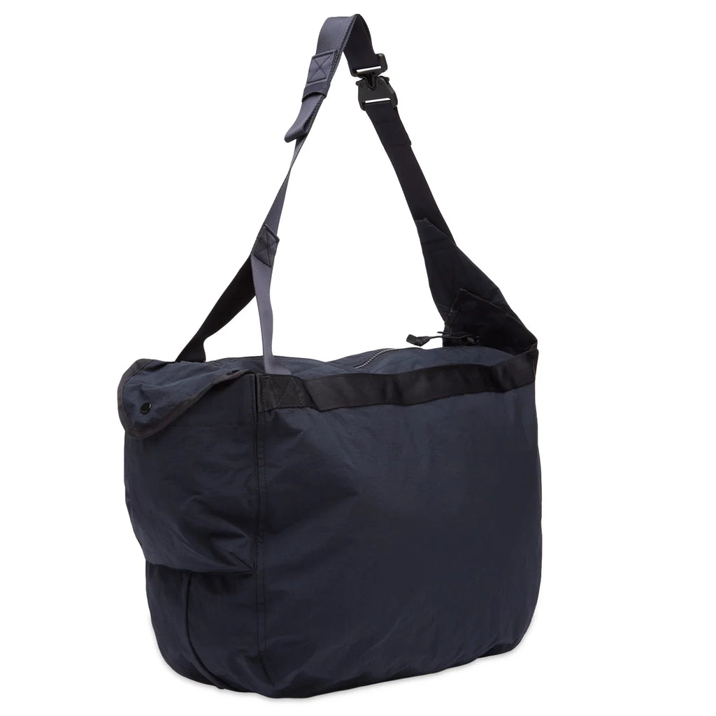 Cp Company Plain Paper Touch Zipped Logo Bag In Navy with Certilogo