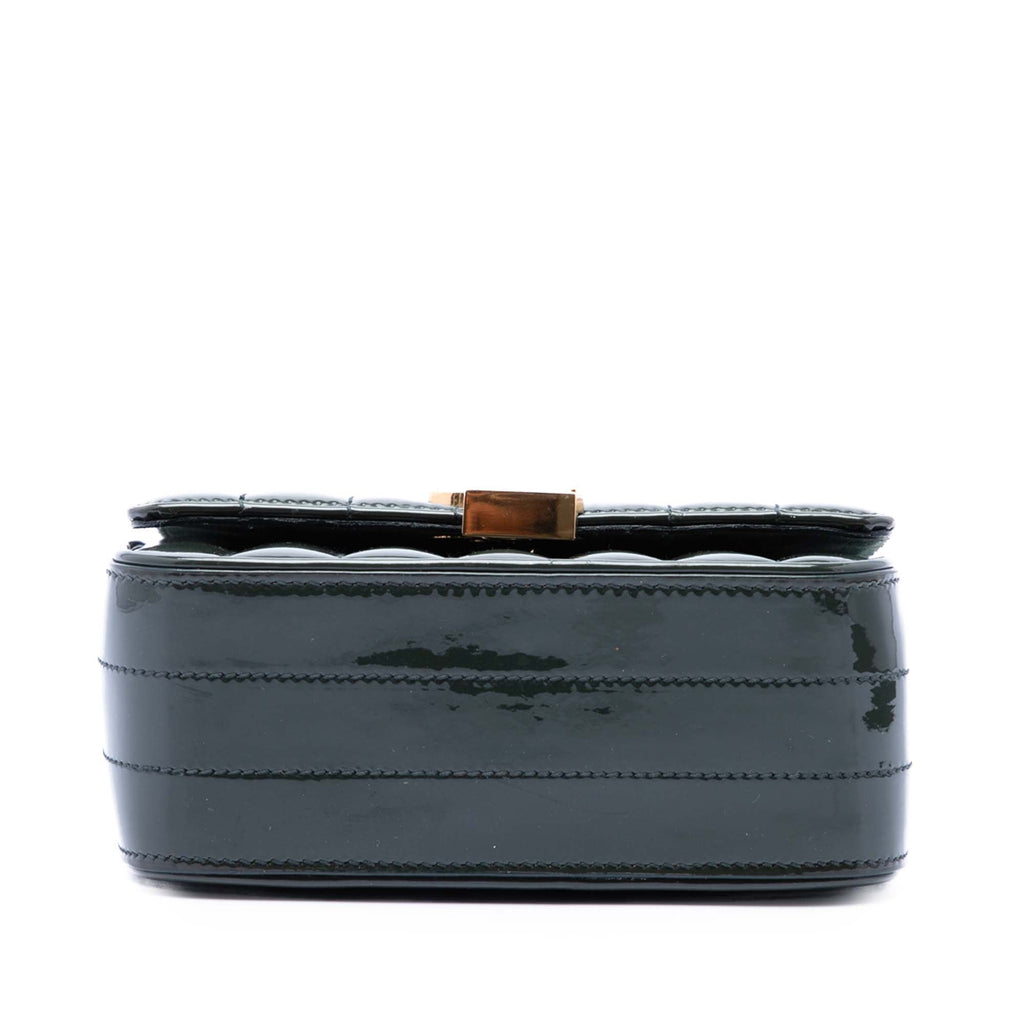 Saint Laurent Small Cuir verni Monogram Vicky Sac à chaîne