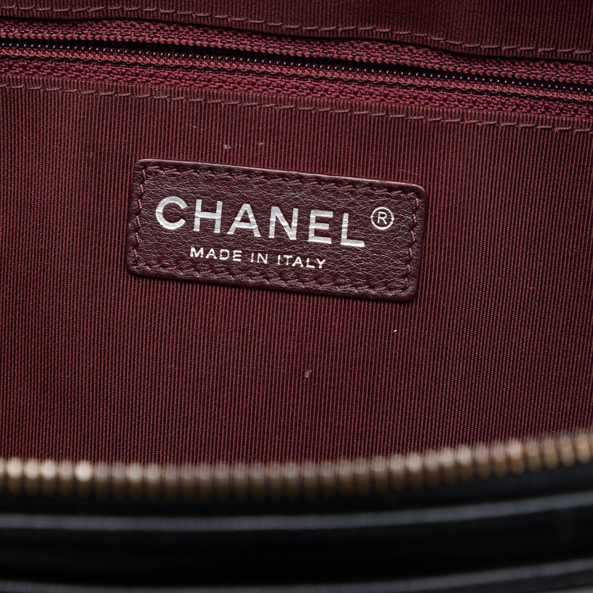 Chanel Medium Matelassé Cuir d’agneau Coco Boy Sac caméra