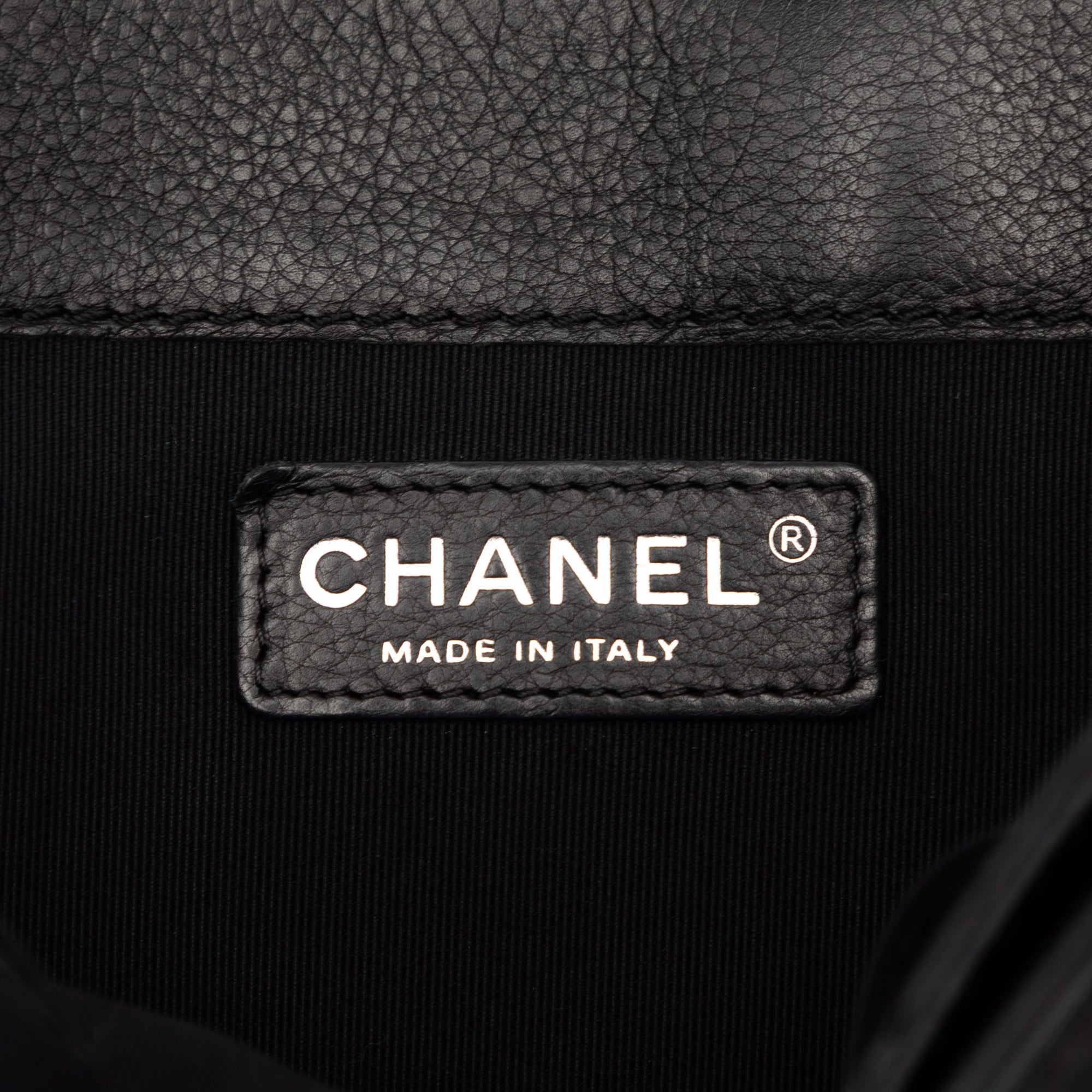 Chanel Medium Cuir de veau Boy Reverso à rabat