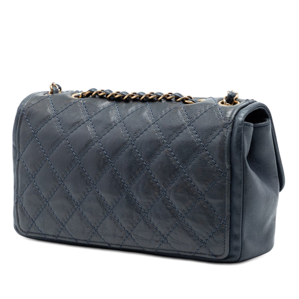 Chanel Medium CC Matelassé Iridescent Cuir de veau Sheriff Star à rabat