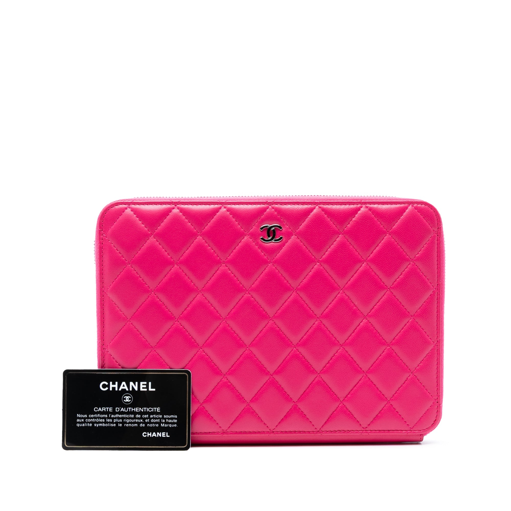 Chanel Large Matelassé Cuir d’agneau Zip Around Organizer Pochette