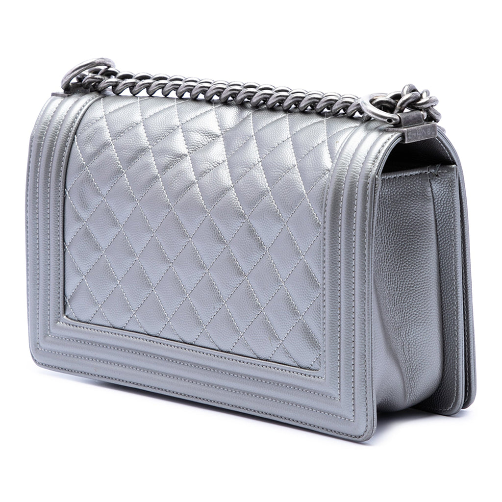 Chanel Old Medium Matelassé Metallic Caviar Boy à rabat