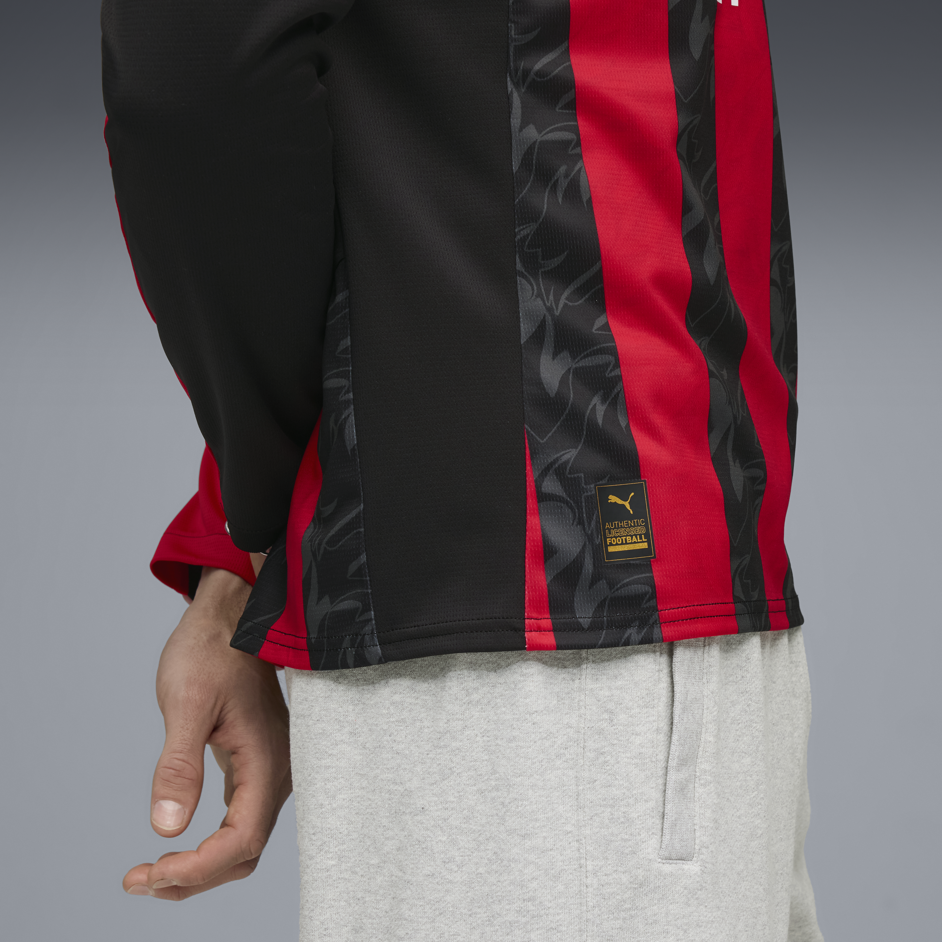 Puma AC Milan Men's Home Replica Long Sleeve Jersey 25/26