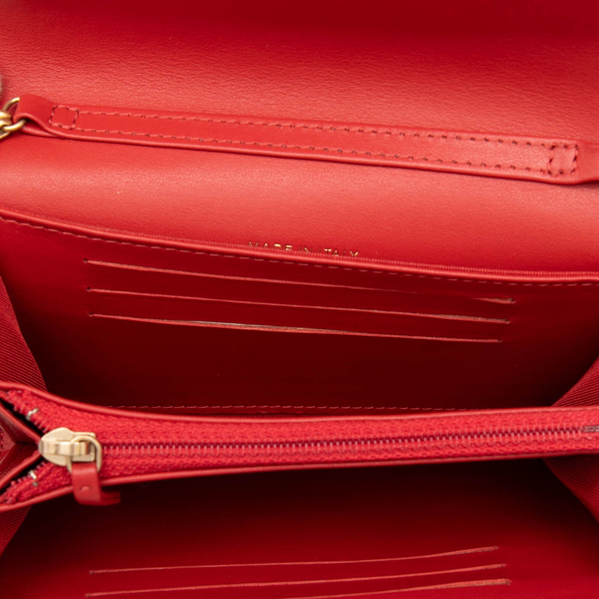 Chanel Matelassé vieilli Cuir de veau Reissue 2.55 Pochette avec chaîne