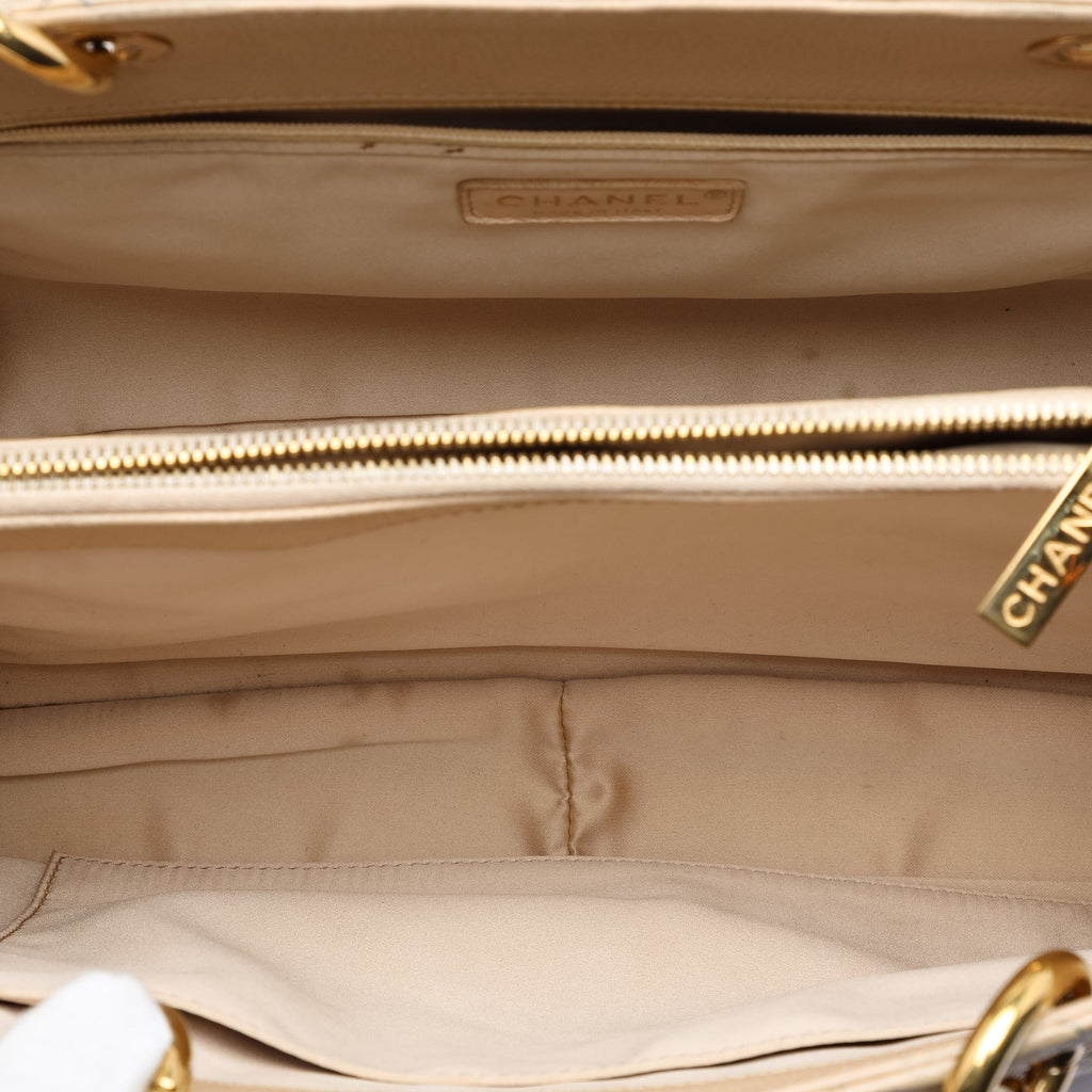 Chanel Caviar Grand Shopping Cabas