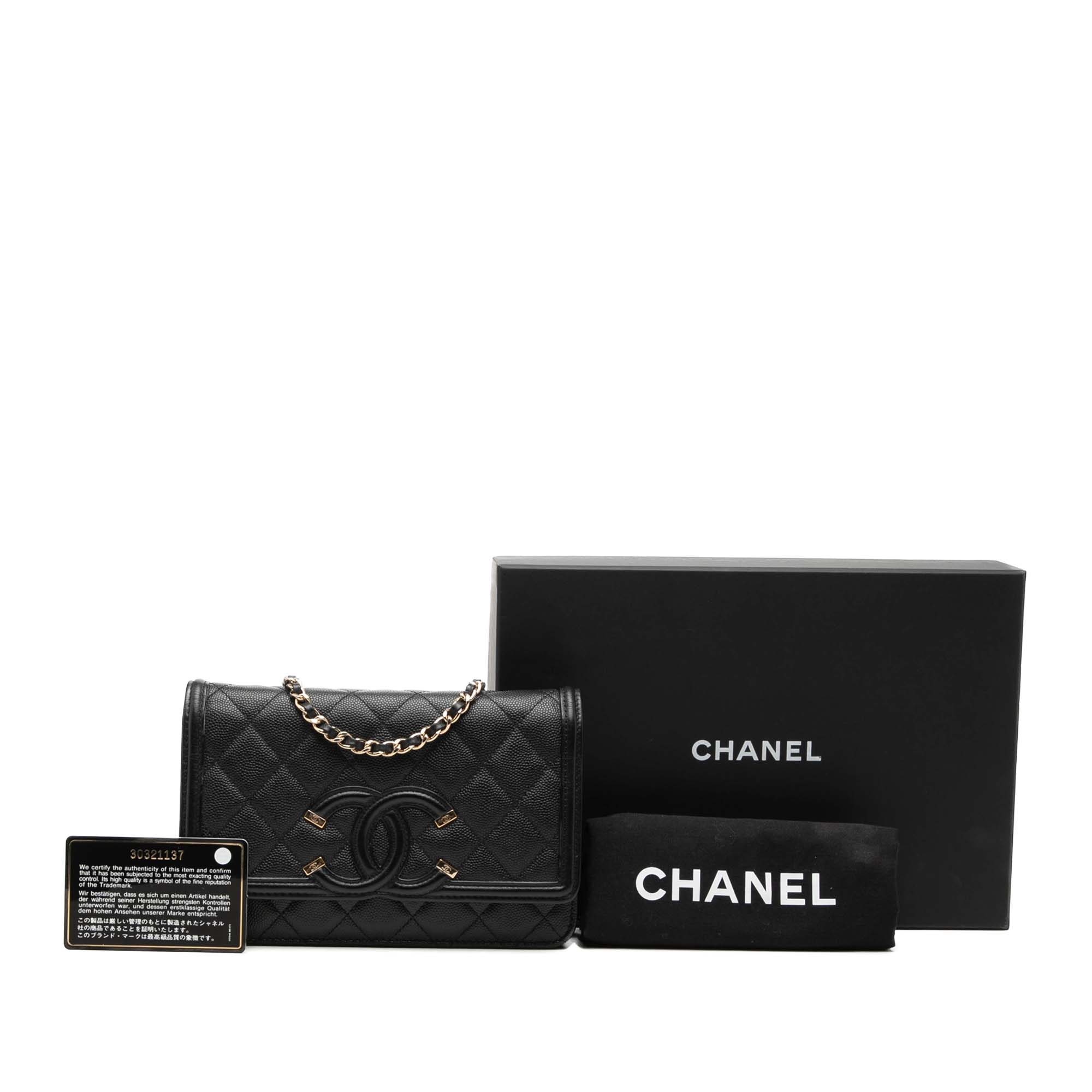 Chanel Caviar CC Filigree Wallet on Chain