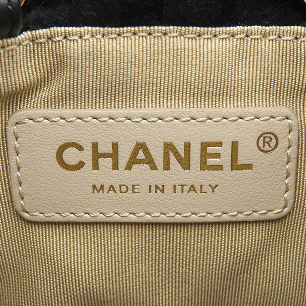Chanel Matelassé Velours Cristal Perle Crush Bucket Sac