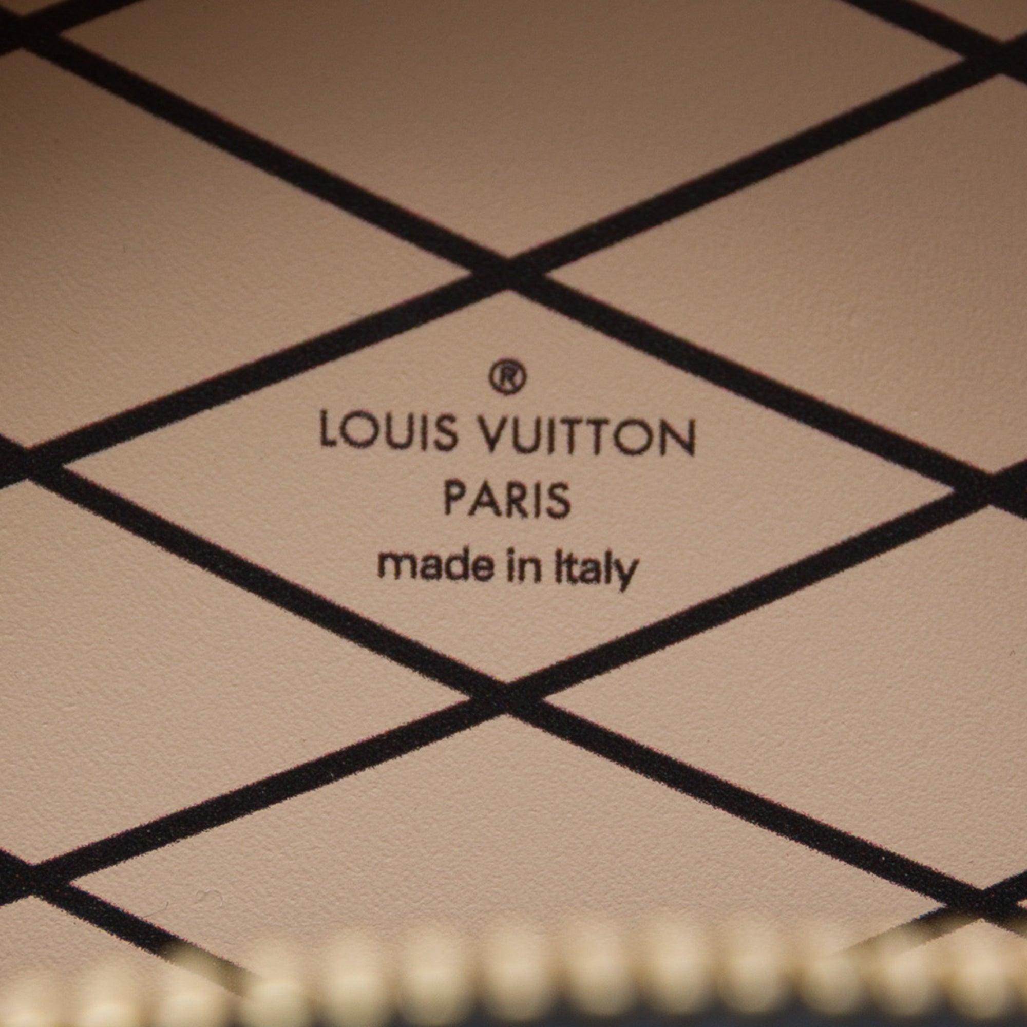 Louis Vuitton Monogram Reverse Mini Boite Chapeau