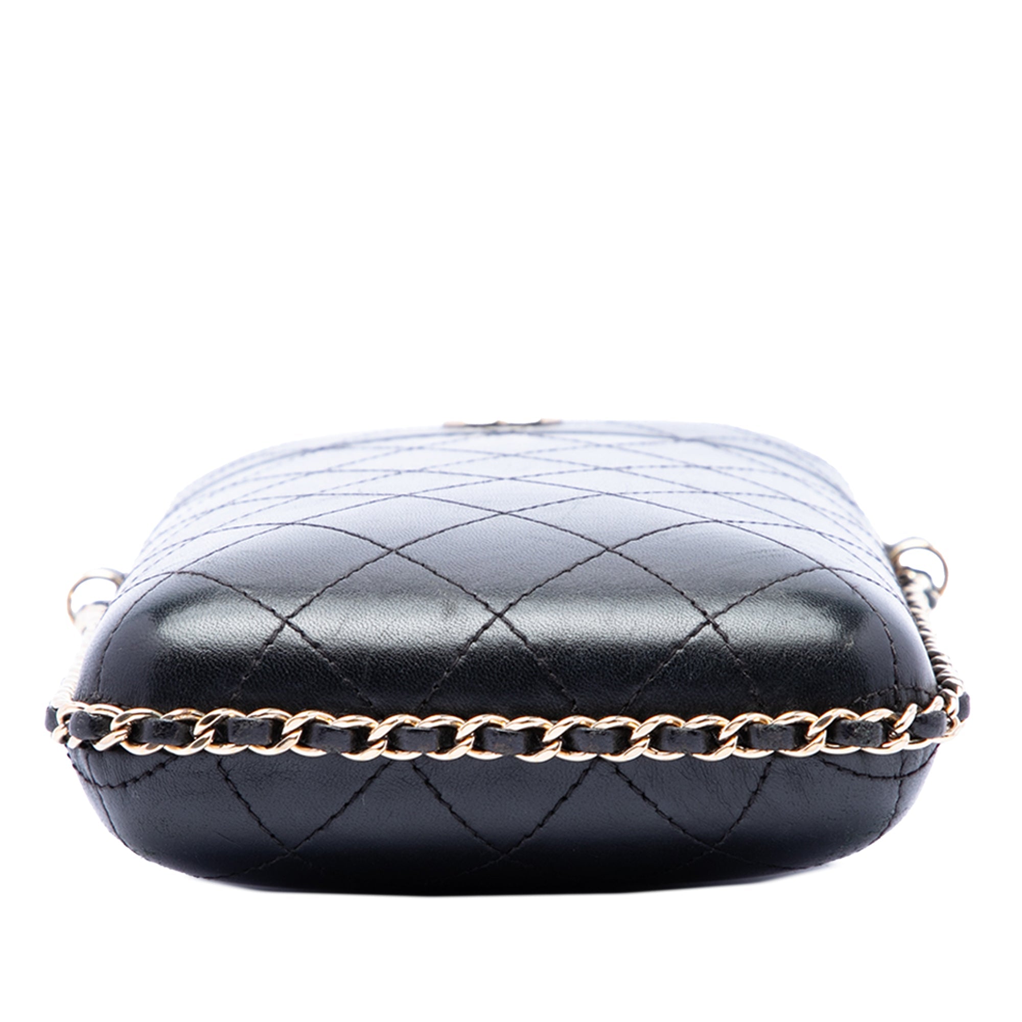 Chanel CC Matelassé Cuir d’agneau Sac rond à chaîne Phone Holder