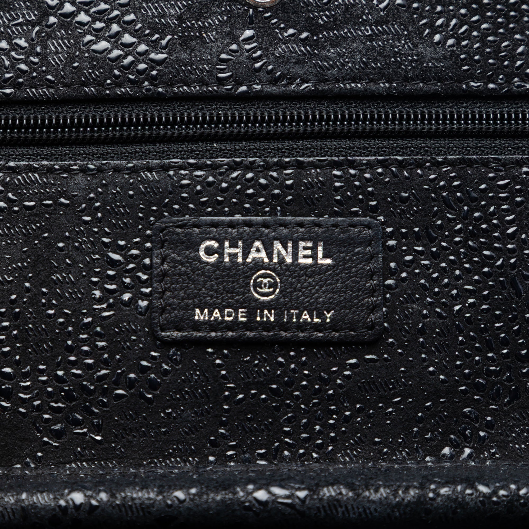 Chanel CC Lace Overlay Cuir de chèvre Wallet on Chain