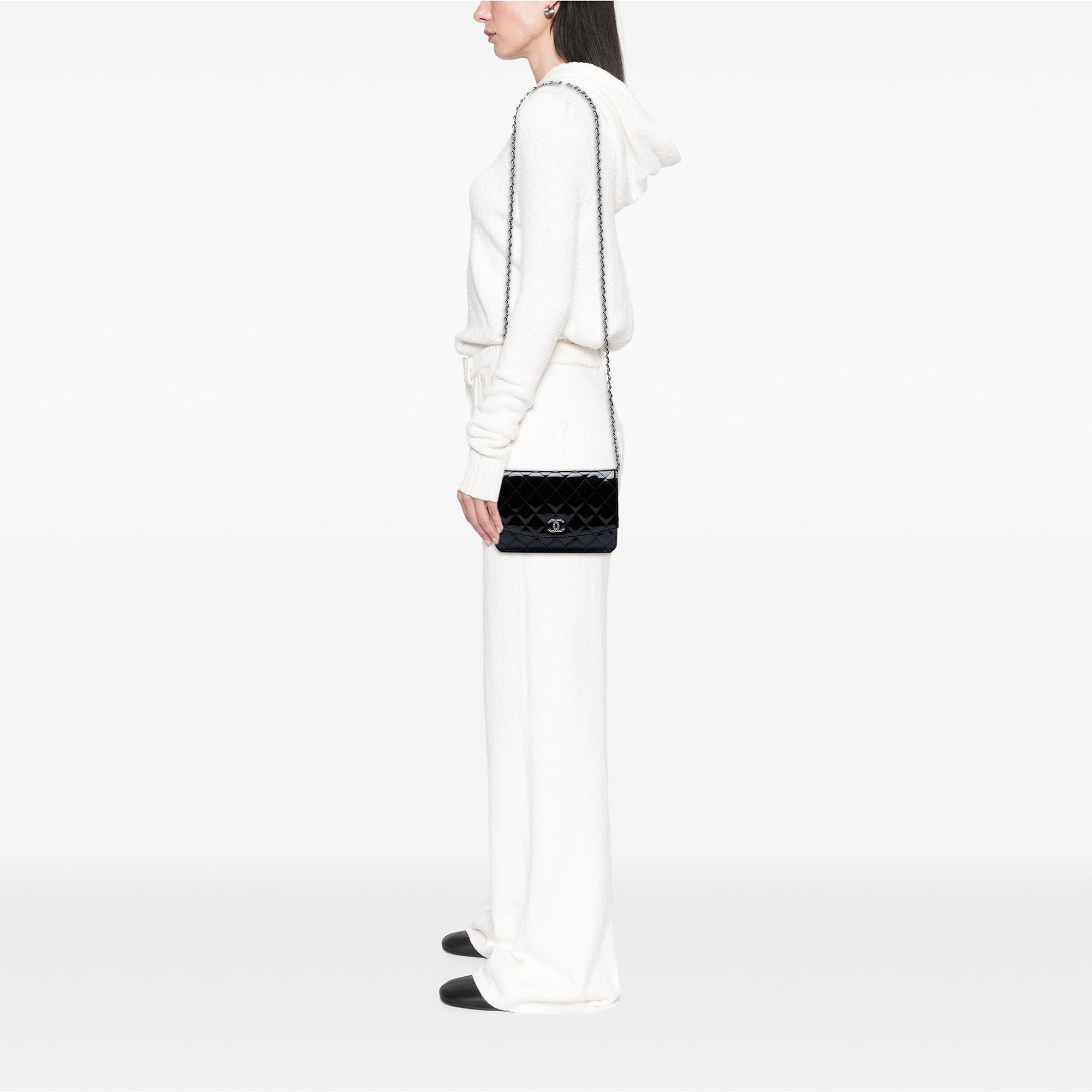Chanel CC Matelassé Cuir verni Brilliant Wallet on Chain