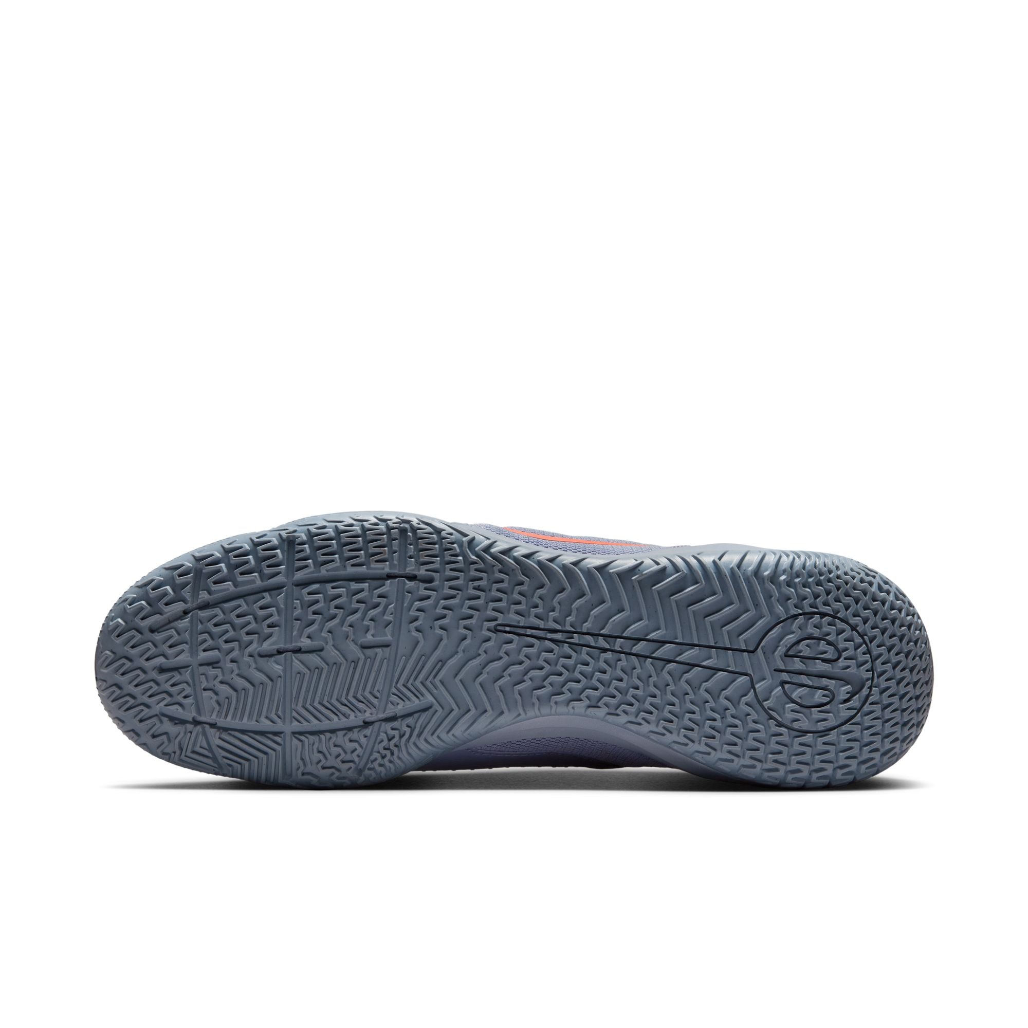 Nike Tiempo Legend 10 Academy Indoor/Court Low-Top Soccer Shoes