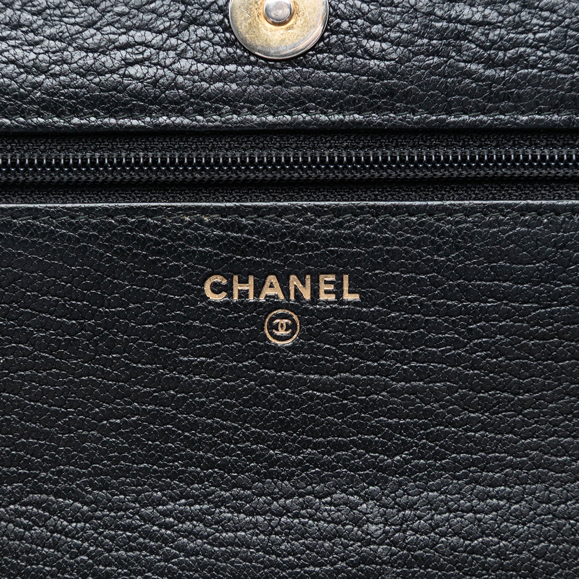 Chanel clouté Cuir de veau grainé Boy Wallet on Chain