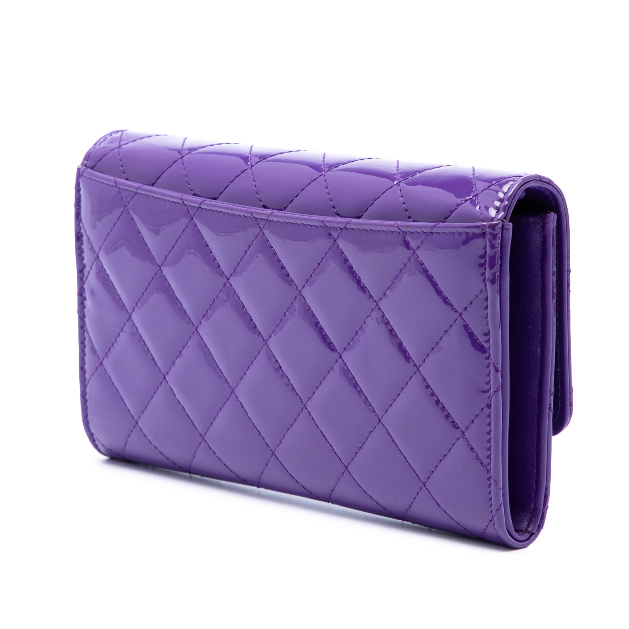 Chanel CC Matelassé Cuir verni Wallet on Chain