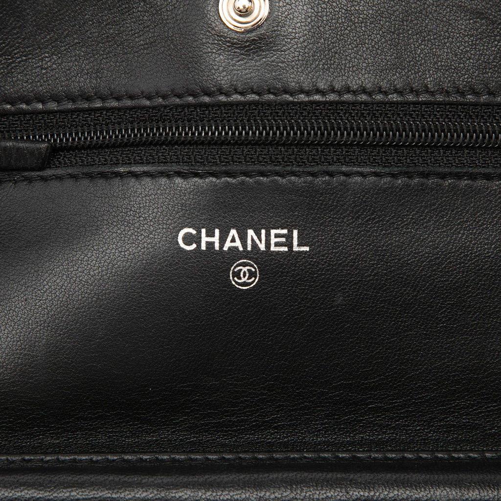 Chanel CC Matelassé Cuir d’agneau Wallet on Chain