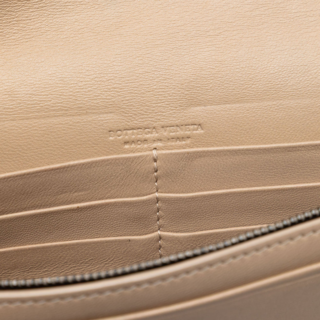 Bottega Veneta Nappa Intrecciato Wallet on Chain