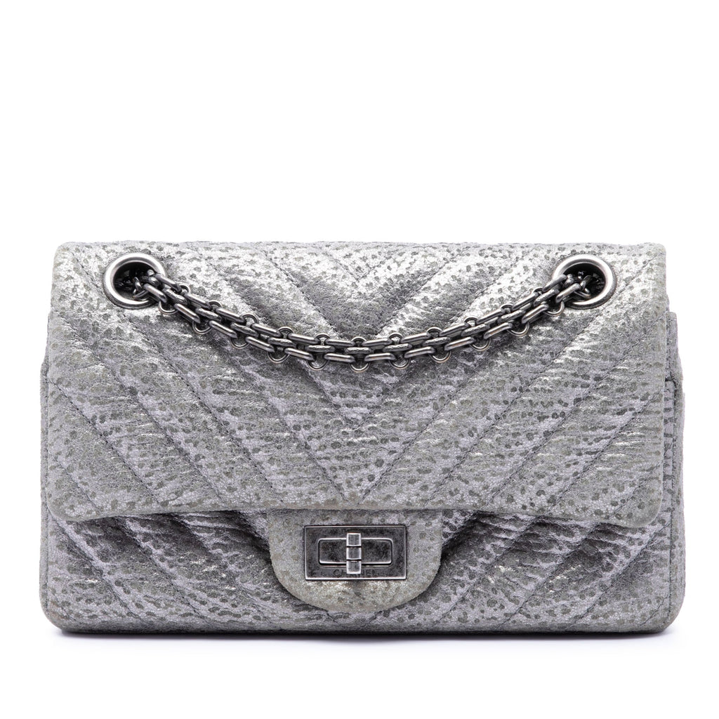 Chanel Chevron Metallic Textured Cuir de veau Reissue 2.55 Double rabat 224