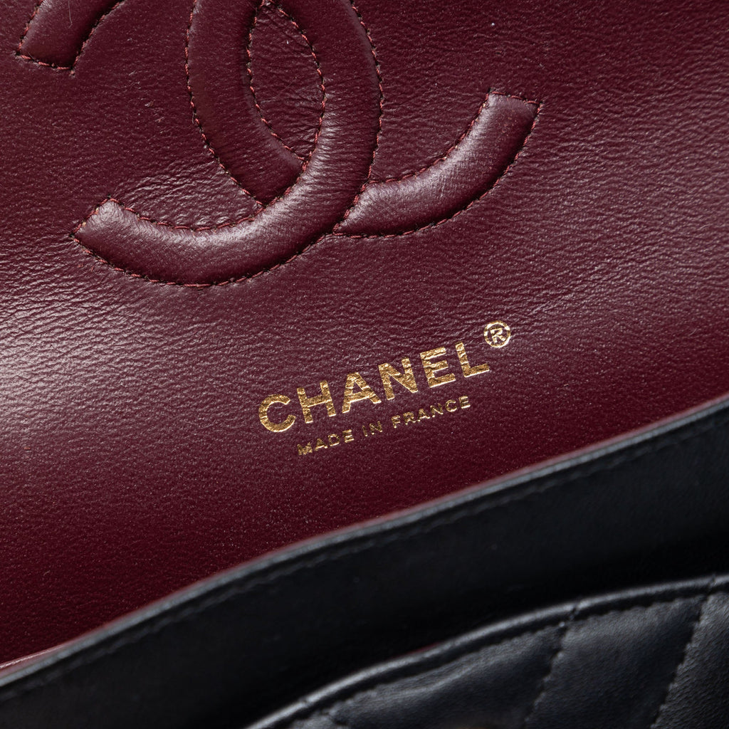 Chanel Medium Classic Chevron Cuir d’agneau Double rabat