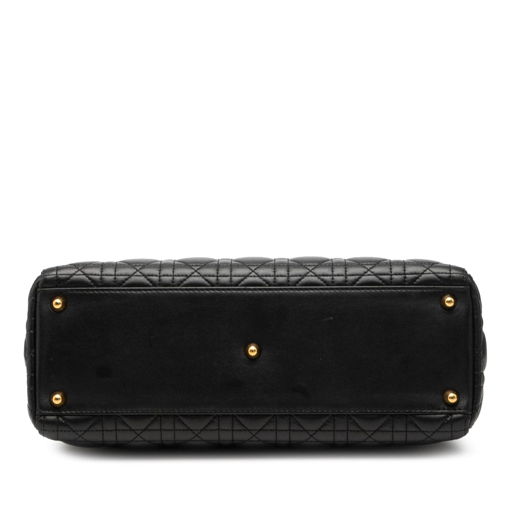 Dior Large Cuir d’agneau Cannage Lady Dior