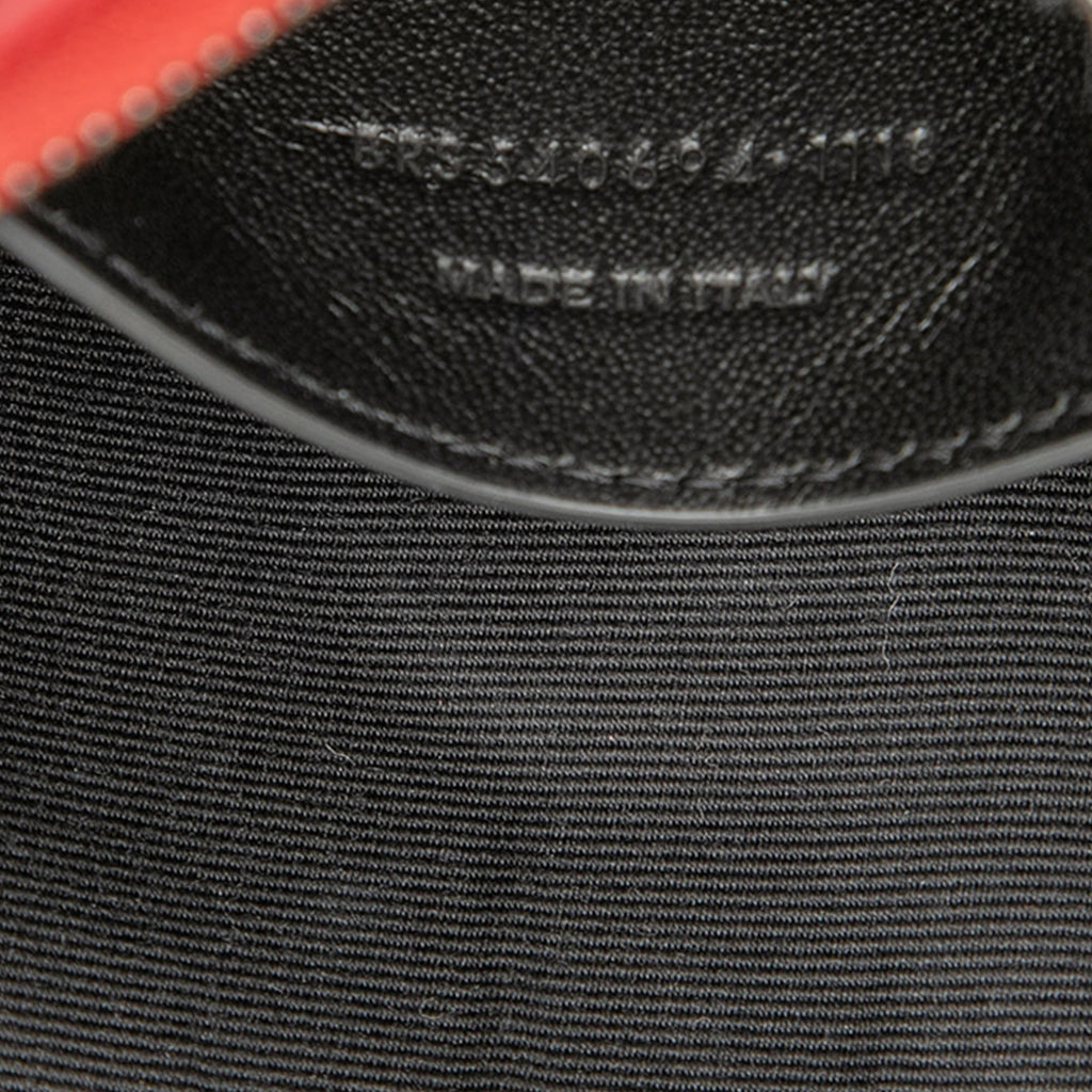 Saint Laurent Cuir de veau Monogram Sac Coeur Pompon Sac porté croisé