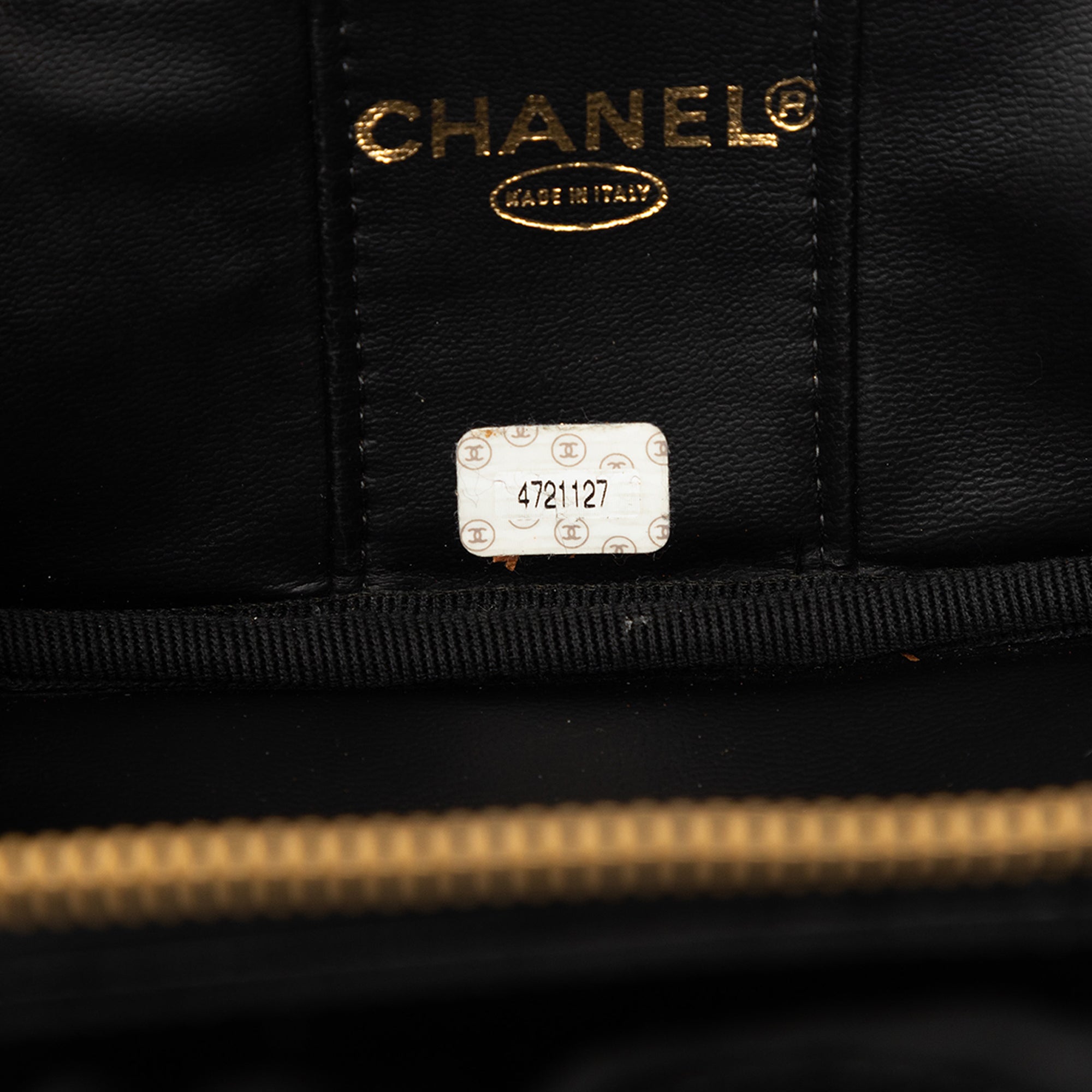 Chanel CC Cuir verni Vanity