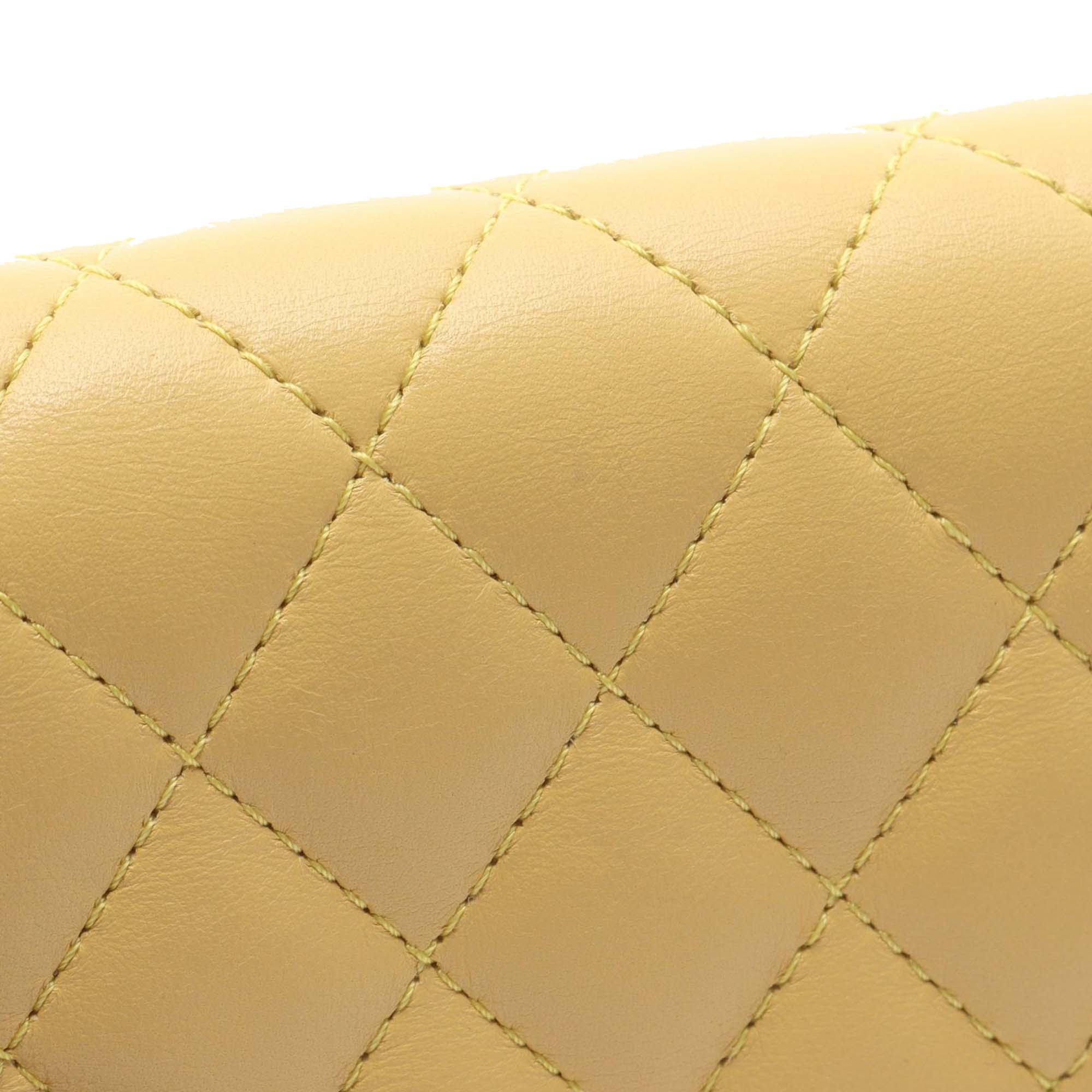 Chanel Matelassé Cuir d’agneau Side Packs à rabat