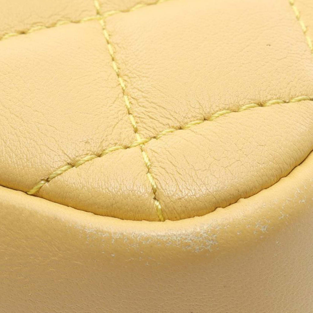 Chanel Matelassé Cuir d’agneau Side Packs à rabat