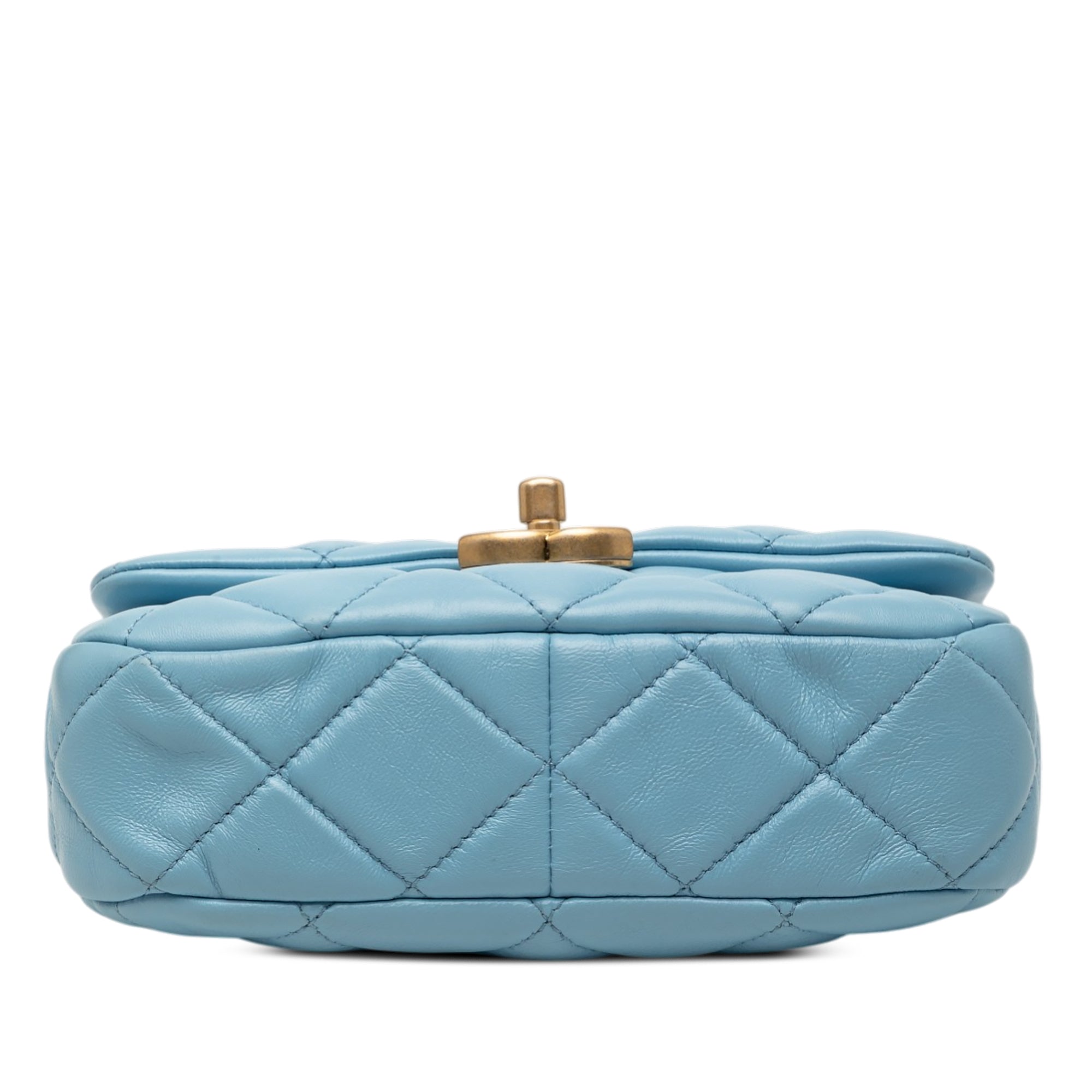 Chanel Mini Matelassé Cuir d’agneau Lacquered Chain à rabat