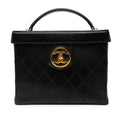 Chanel CC Surpiqué Cuir de veau Turnlock Vanity