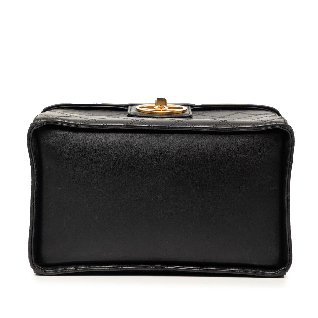 Chanel CC Surpiqué Cuir de veau Turnlock Vanity