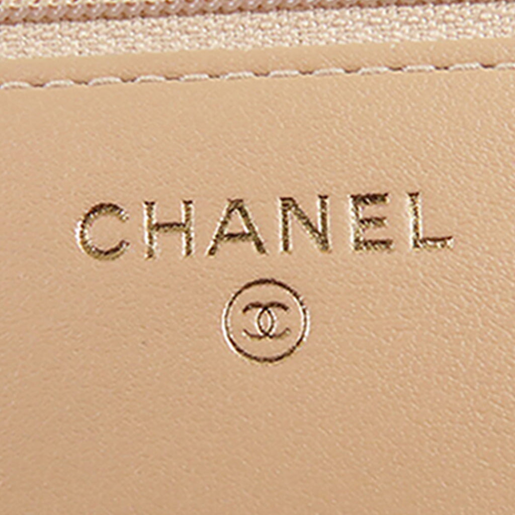 Chanel Caviar CC Filigree Wallet on Chain