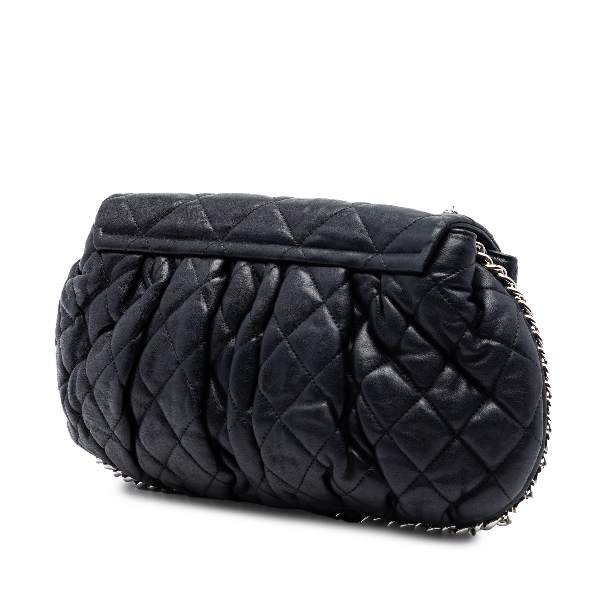 Chanel CC Matelassé Cuir d’agneau Sac rond à chaîne à rabat