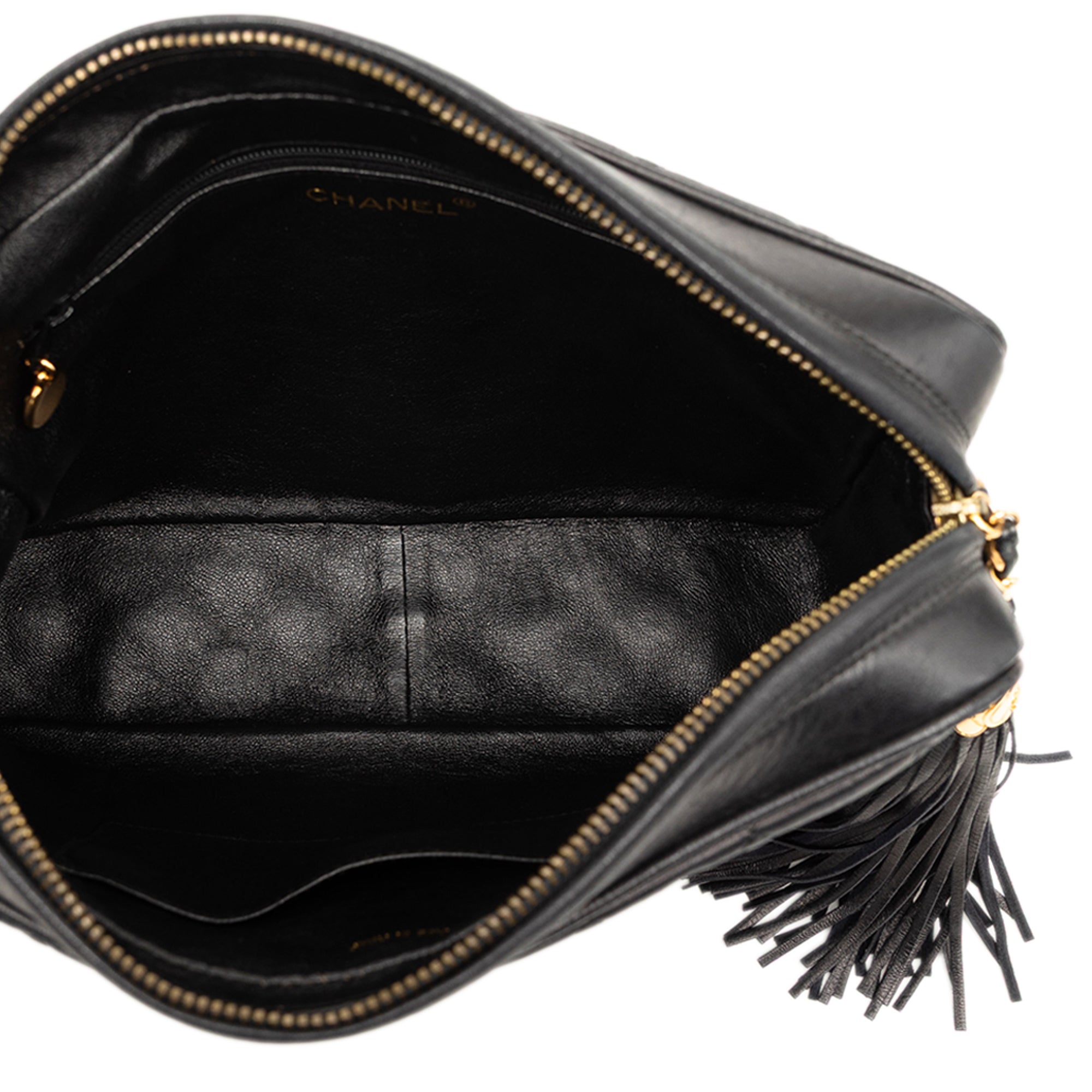 Chanel Medium CC Matelassé Cuir d’agneau Pompon Sac caméra