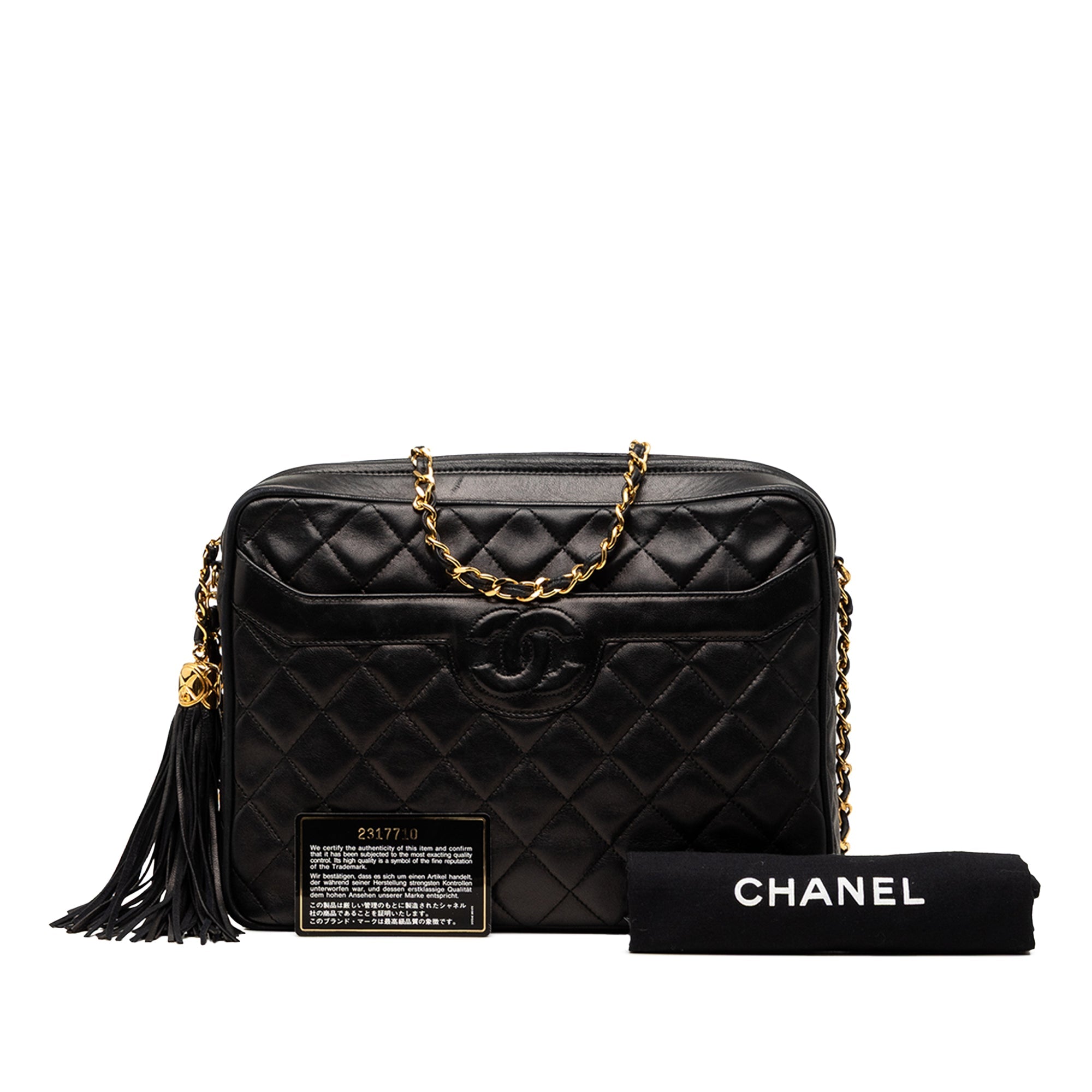 Chanel Medium CC Matelassé Cuir d’agneau Pompon Sac caméra
