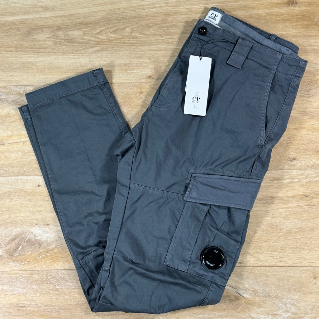 C.P. Company Stretch Sateen Ergonomic Lens Cargo Pants in Gunmetal - Grey