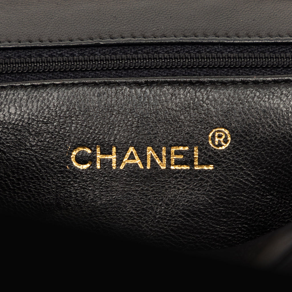 Chanel CC Matelassé Cuir d’agneau Rabat intégral Sac porté croisé